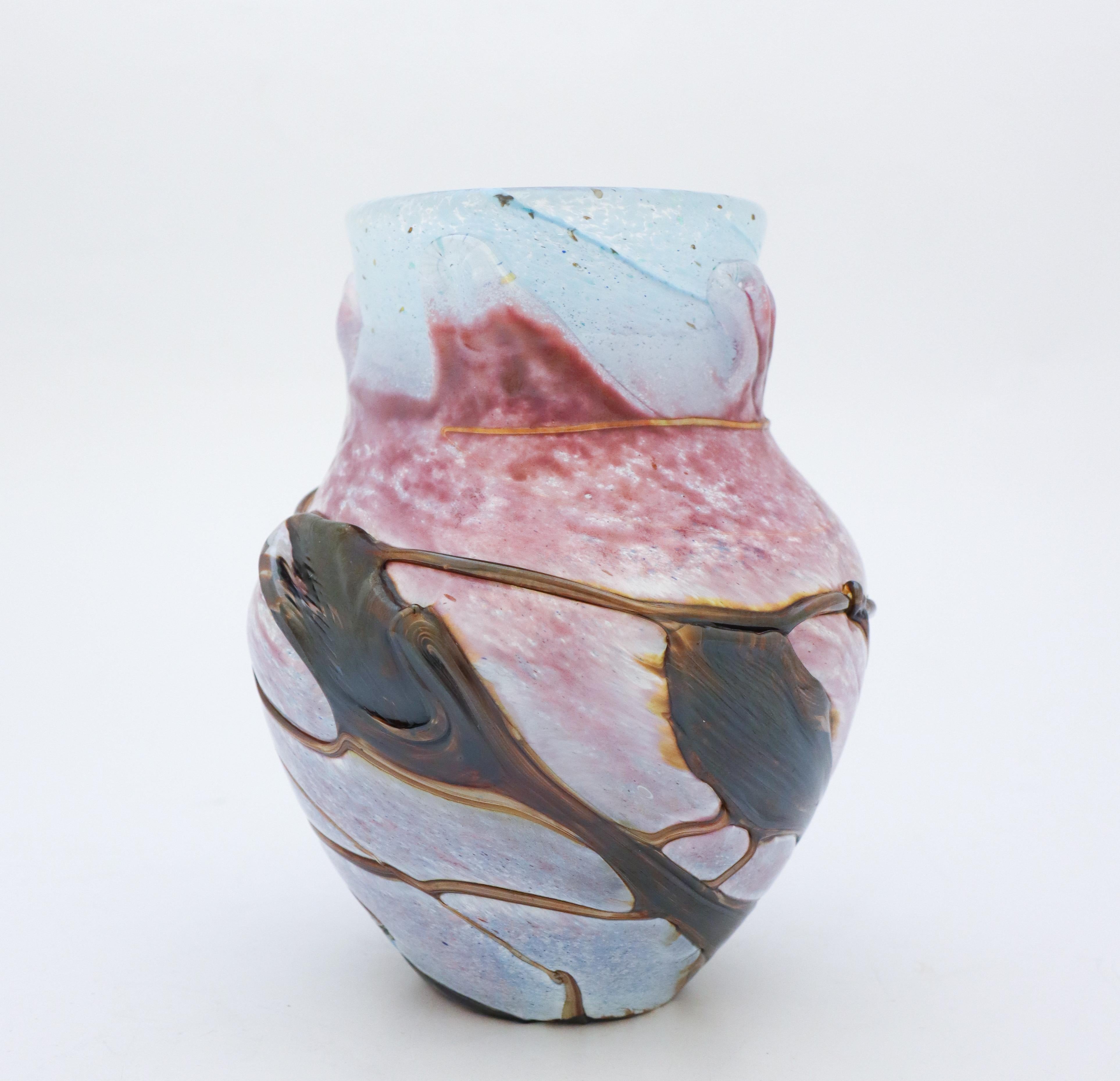 A lovely vase in art glass designed by Jean Claude Novaro dated 1990. The vase is 21 cm (8.4