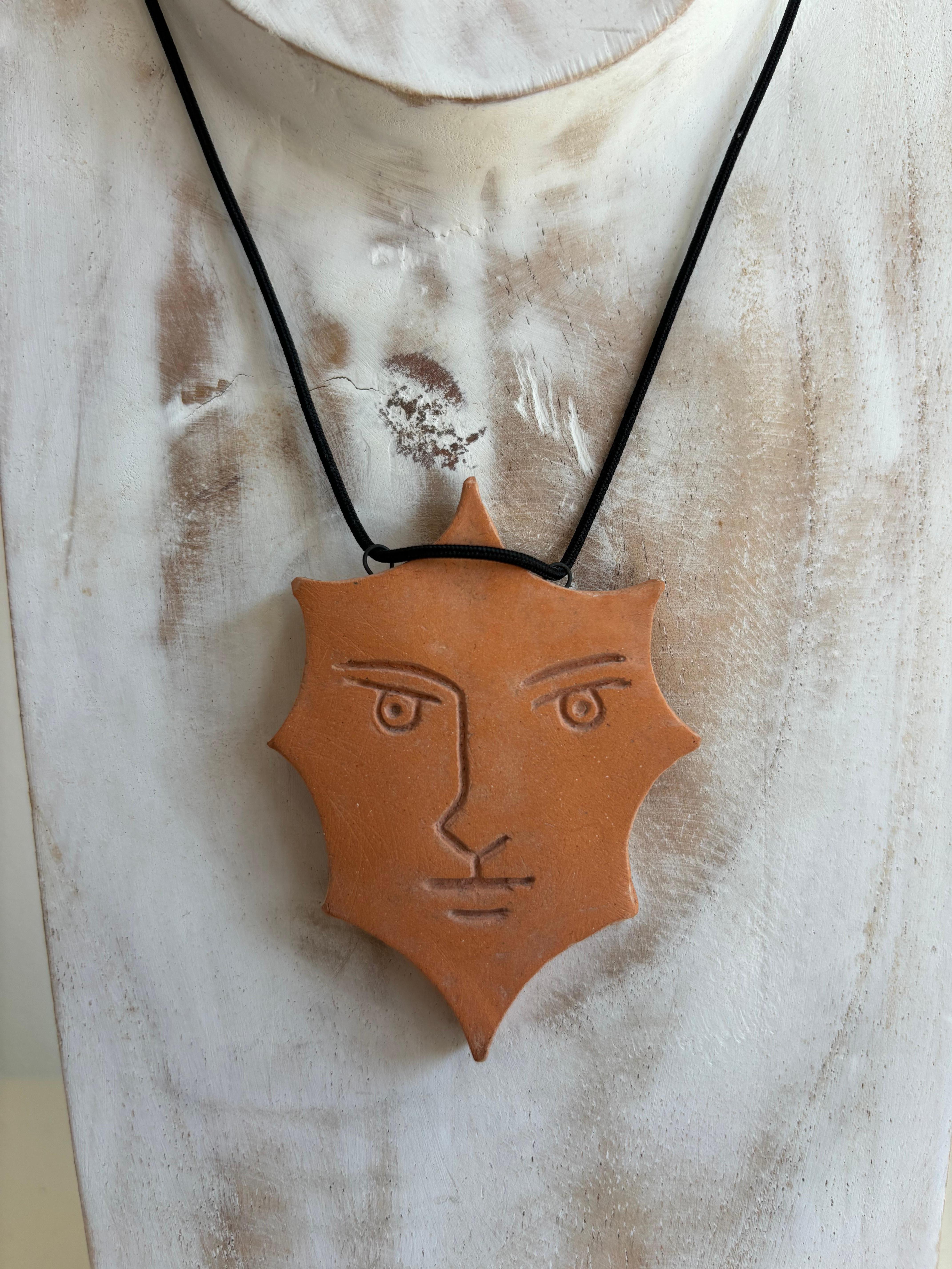 Collar Jean Cocteau en Bueno estado para la venta en SAINT-OUEN-SUR-SEINE, FR