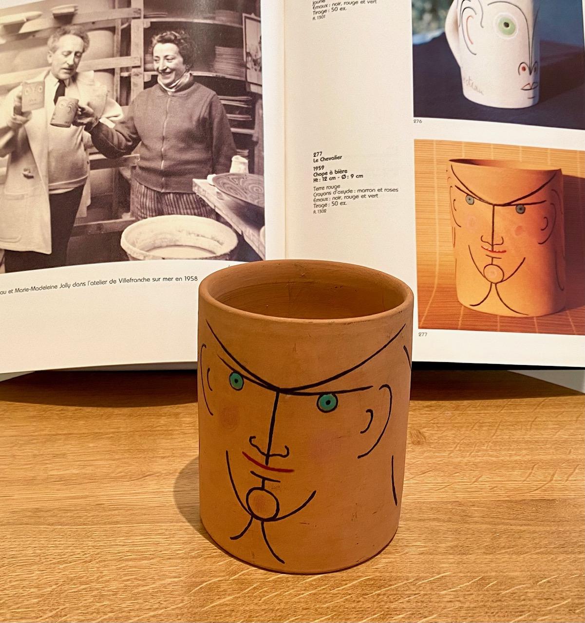 Art déco Tasse en céramique d'origine « Le Chevalier » de Jean Cocteau, 1959 en vente