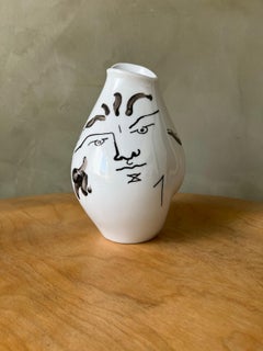 Vase en porcelaine "Tetes" de Jean Cocteau pour Rosenthal