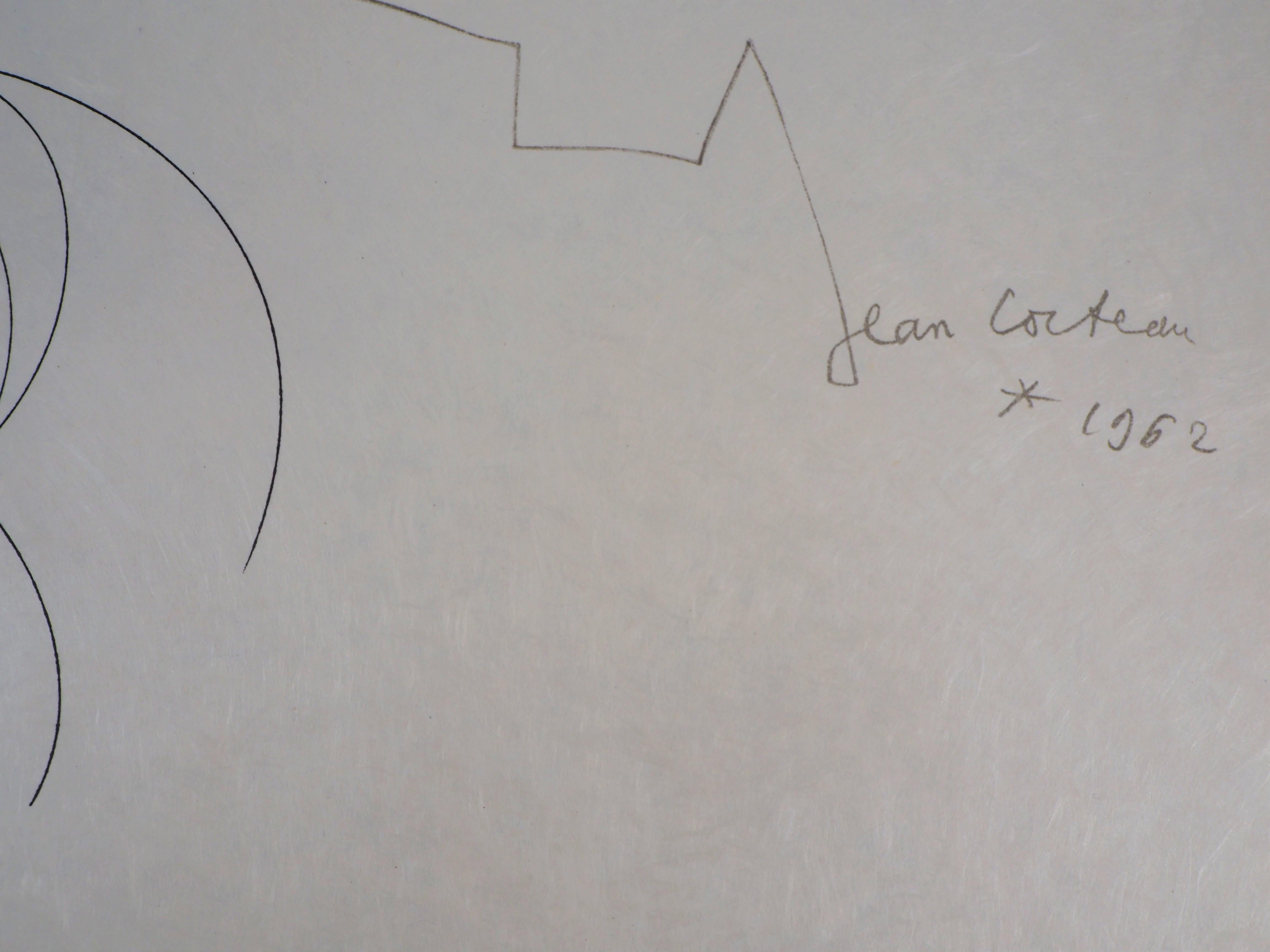 Jean COCTEAU y Raymond MORETTI : Los Espíritus - Litografía original Hansigned - Figurative Print Gris de Jean Cocteau
