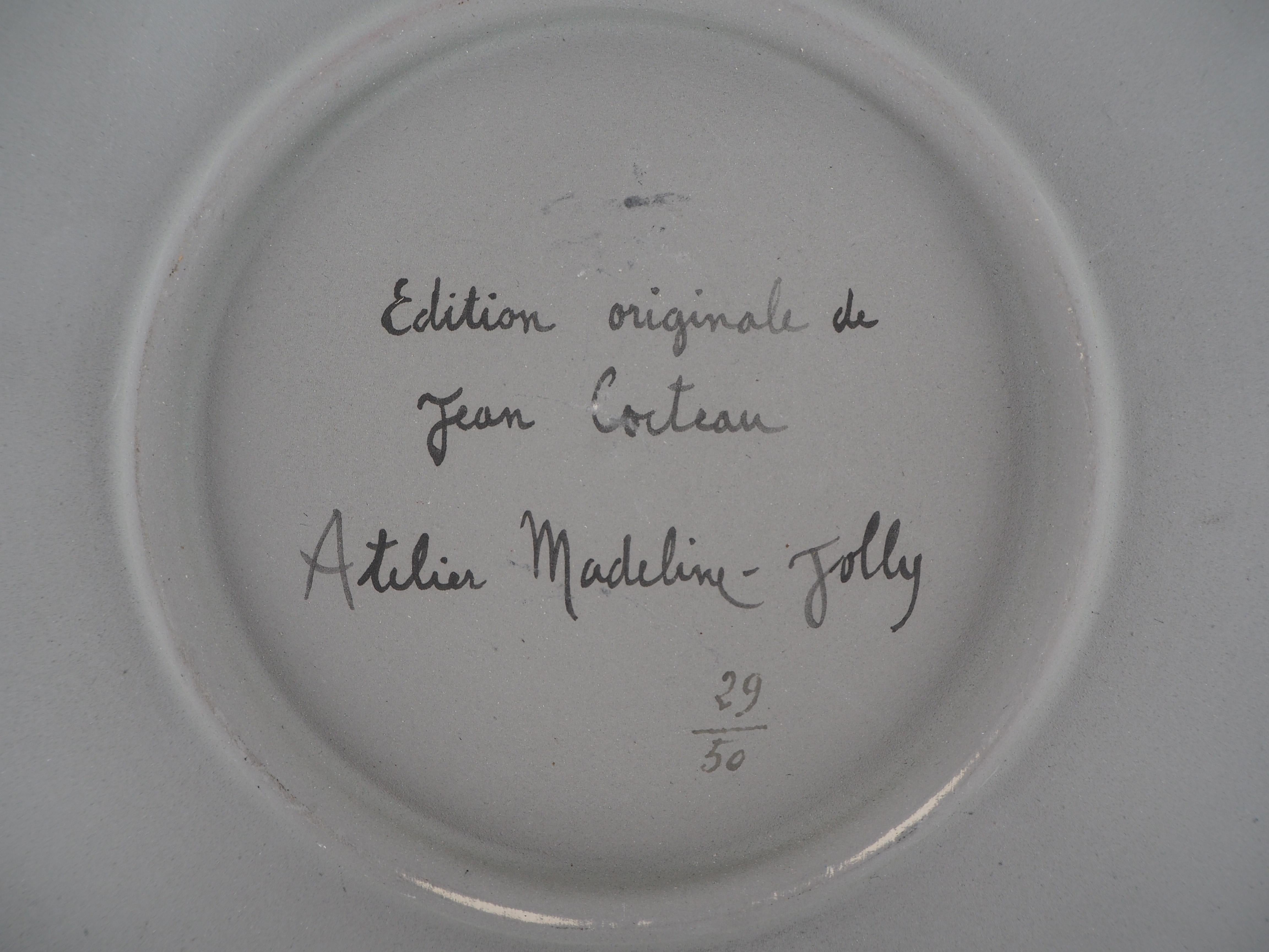 Jean COCTEAU
Don Quixote, 1958

Original ceramic dish
Signed bottom middle
Limited to 50 copies, numbered on the back
36 cm (c. 14 inch) diameter and about 5cm  (c. 12 inch) high
Handmade in 1958 in Madeline - Jolly workshop in Villefranche sur Mer