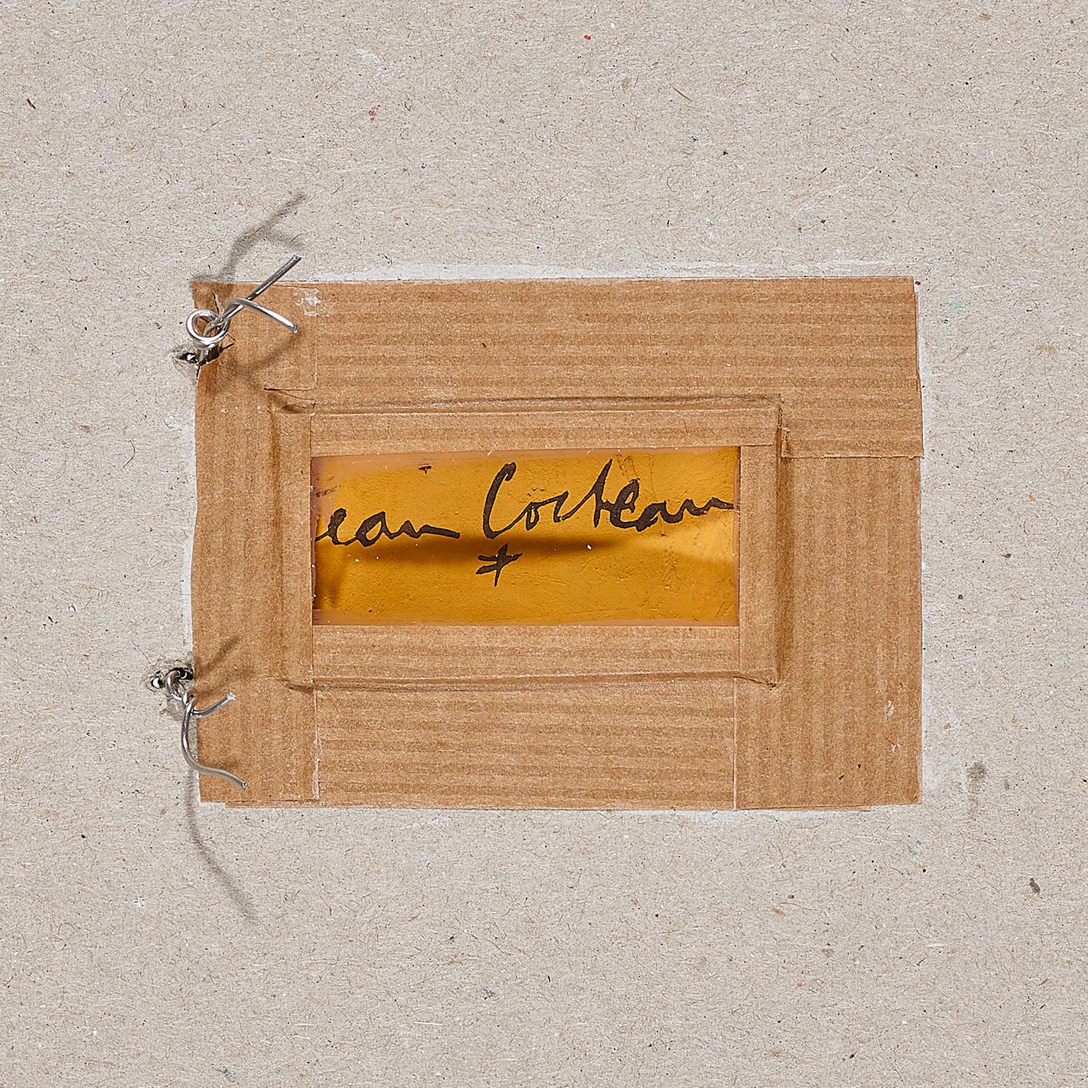 Jean Cocteau ( 1889 -1963 )

Vé : (& Astrology ) ( Blue variant ) . 1958 .
4éme variante : terre incrustée blanche et bleue 
Size : 7 cm . Signed underneath .

Astrology : Pendentif ovale 5blue variant ). 1958.
4ème Variante : terre incrustée
