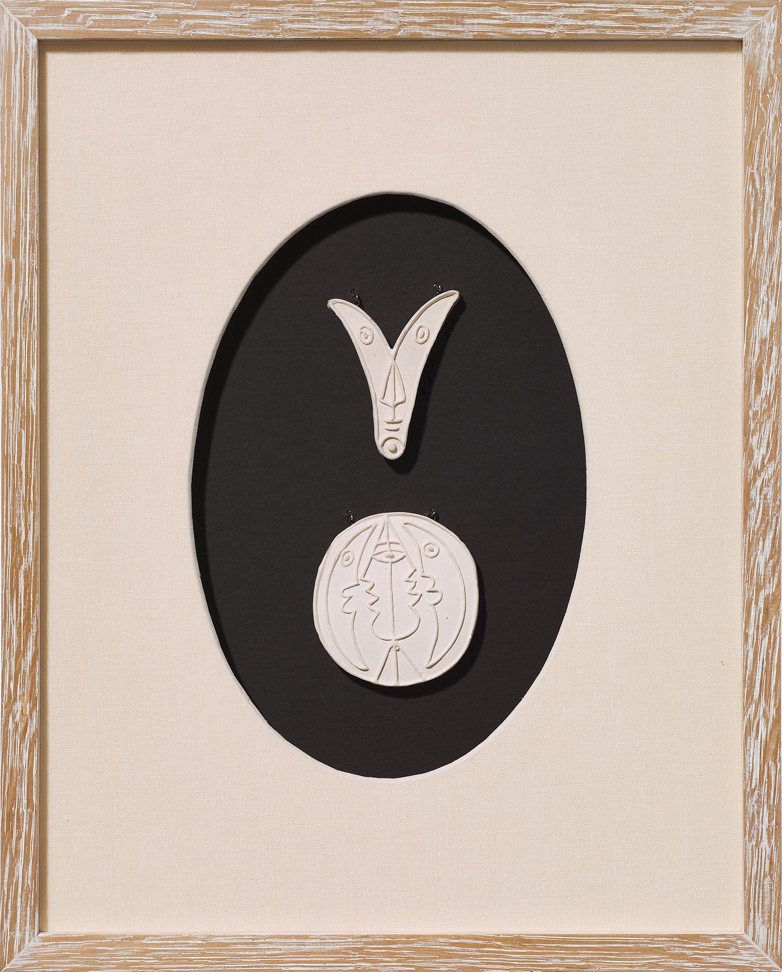 Jean Cocteau Figurative Sculpture - Original ceramic pendant " Vé et Astrology " 