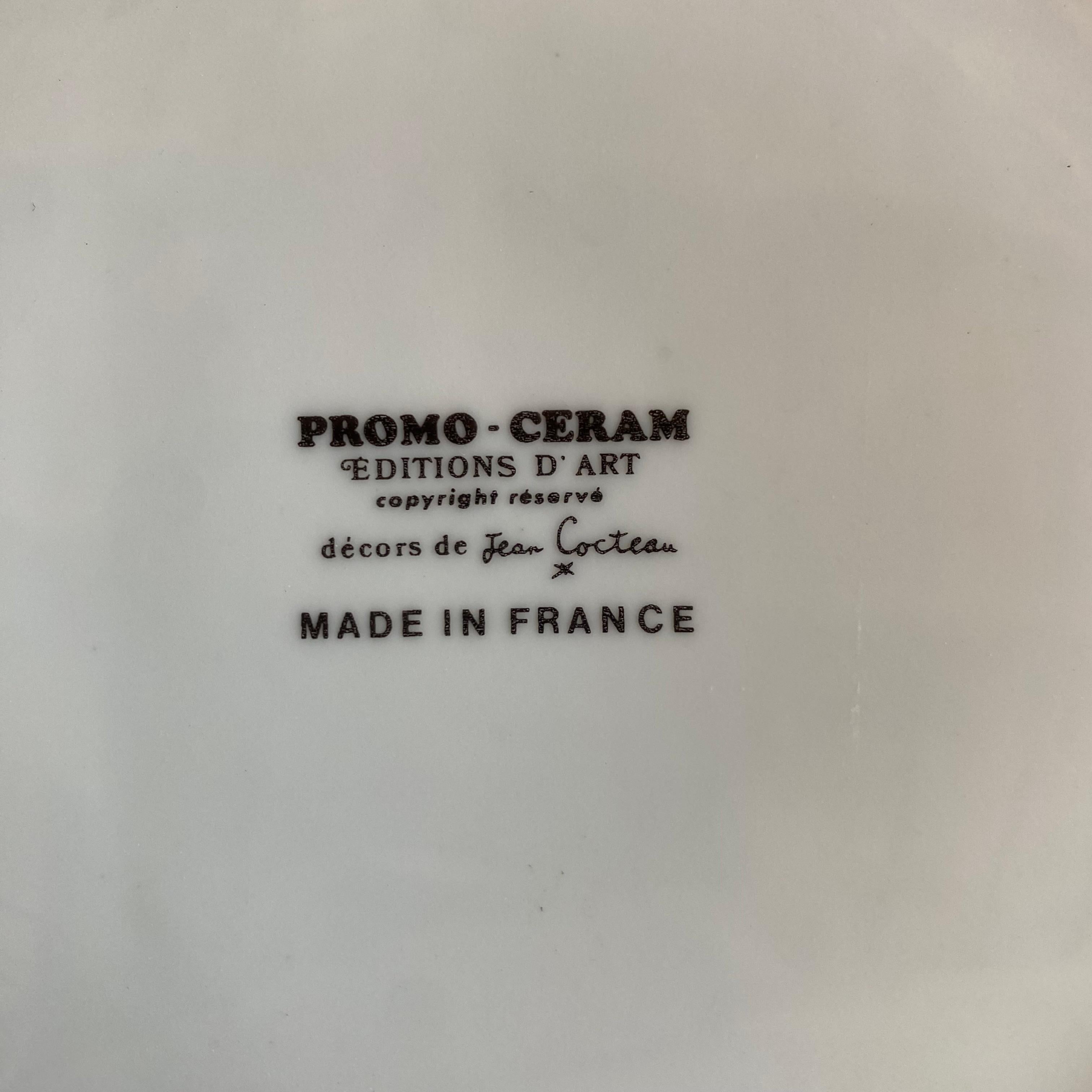 Jean Cocteau 
Self-portrait 
Decorative plate 
Limoges porcelain 
Signed 
Diameter 24 cm
1950/1960
190 euros 