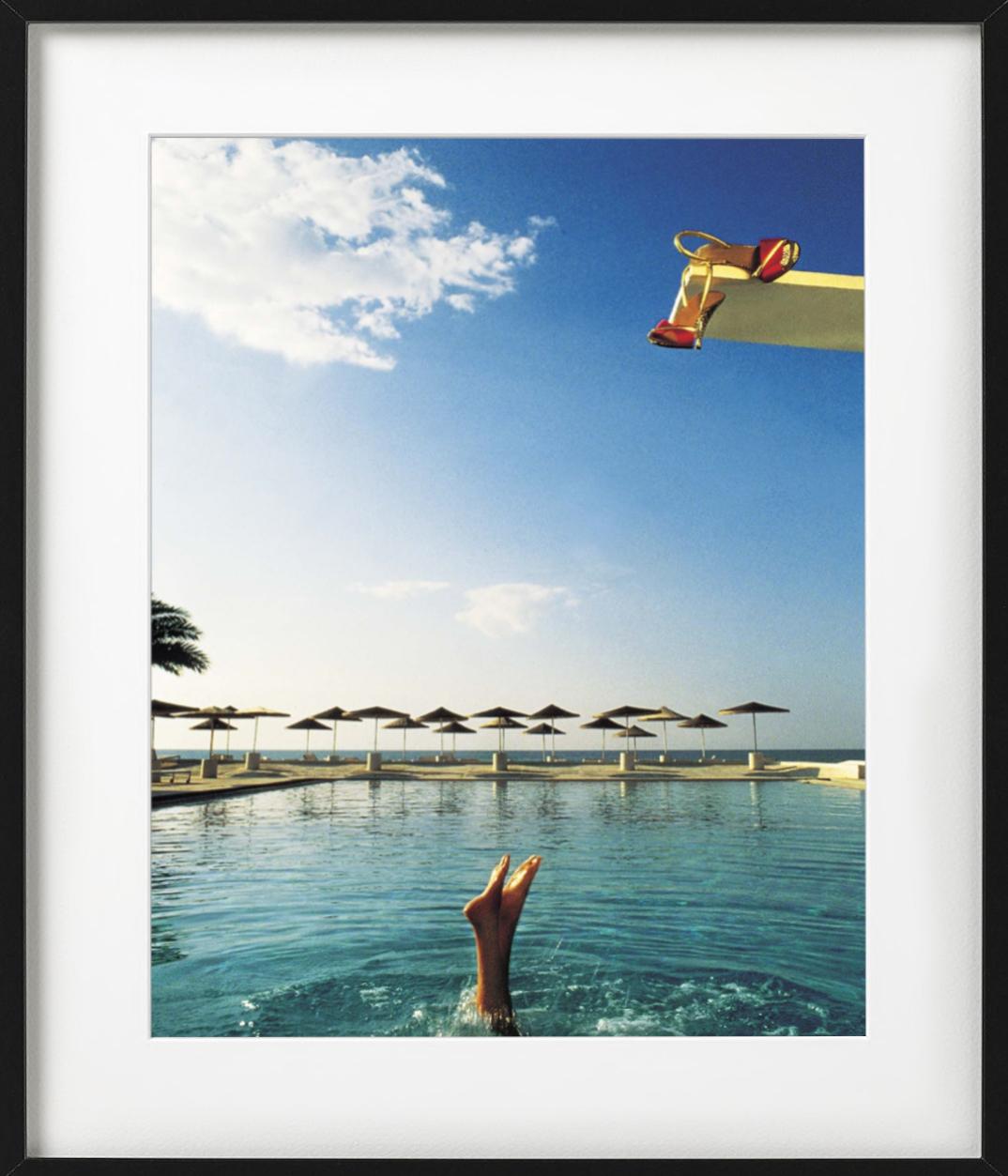 DIOR SHOES – Tunesien, Füße im Wasser schwimmen, Kunstfotografie, 1980 im Angebot 3