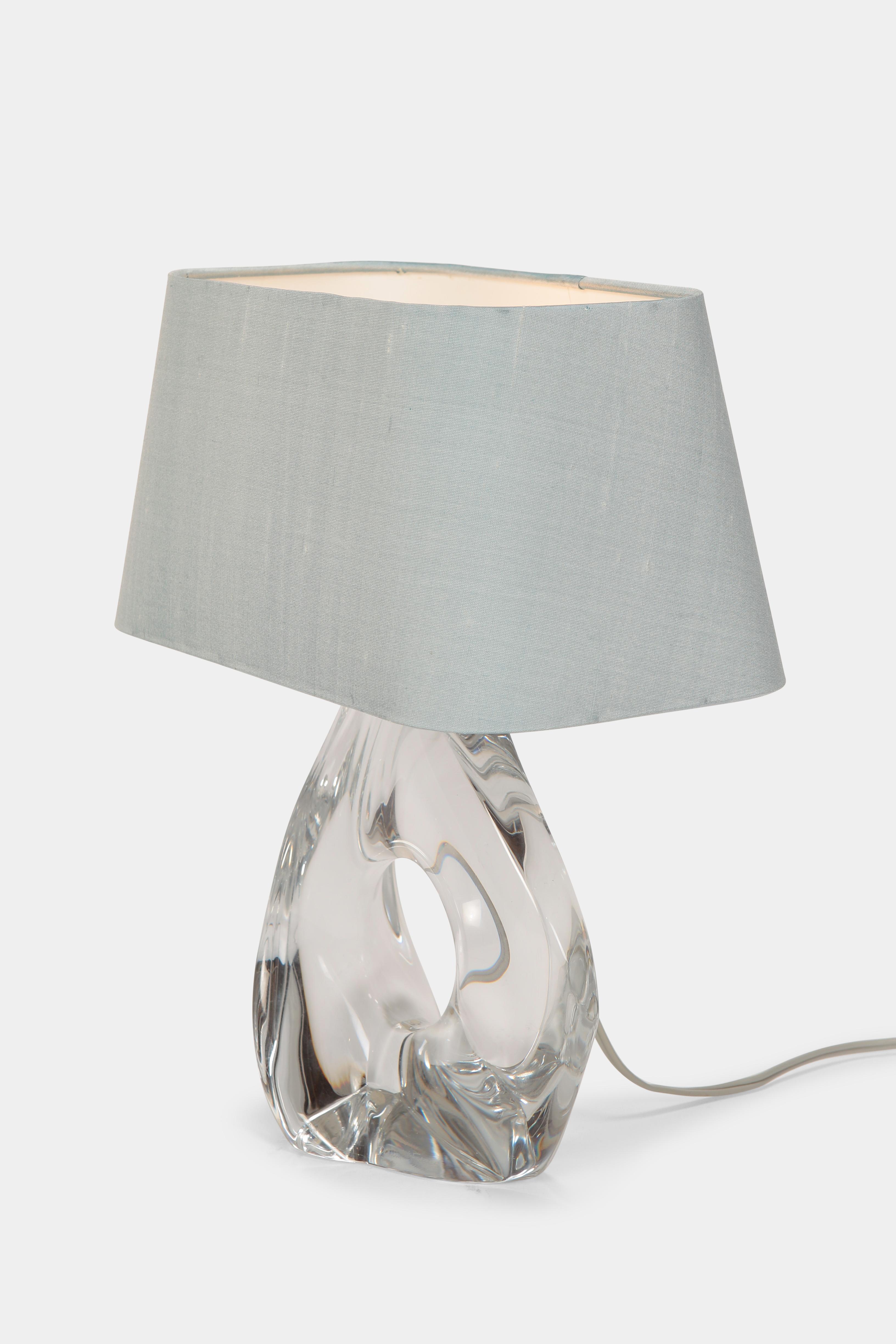 French Jean Daum Crystal Table Lamp, 1960s For Sale