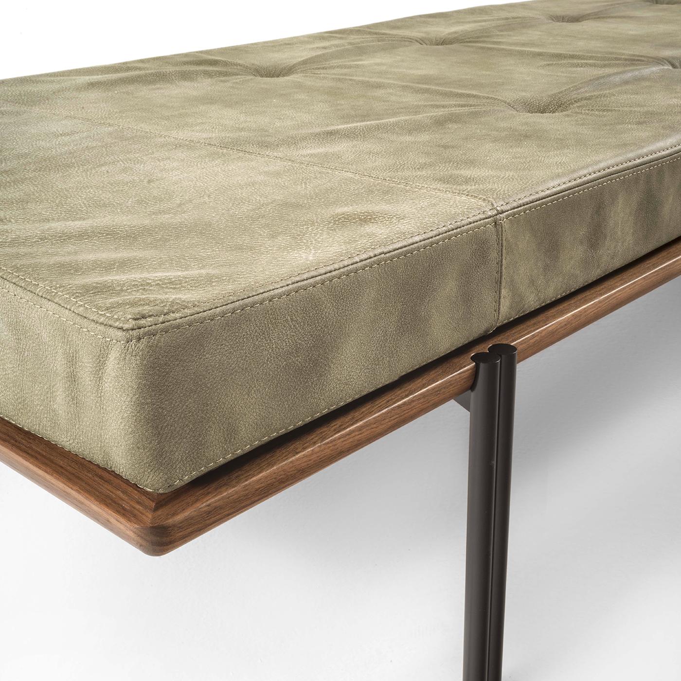 XXI secolo e contemporaneo Letto da giorno Jean in vendita