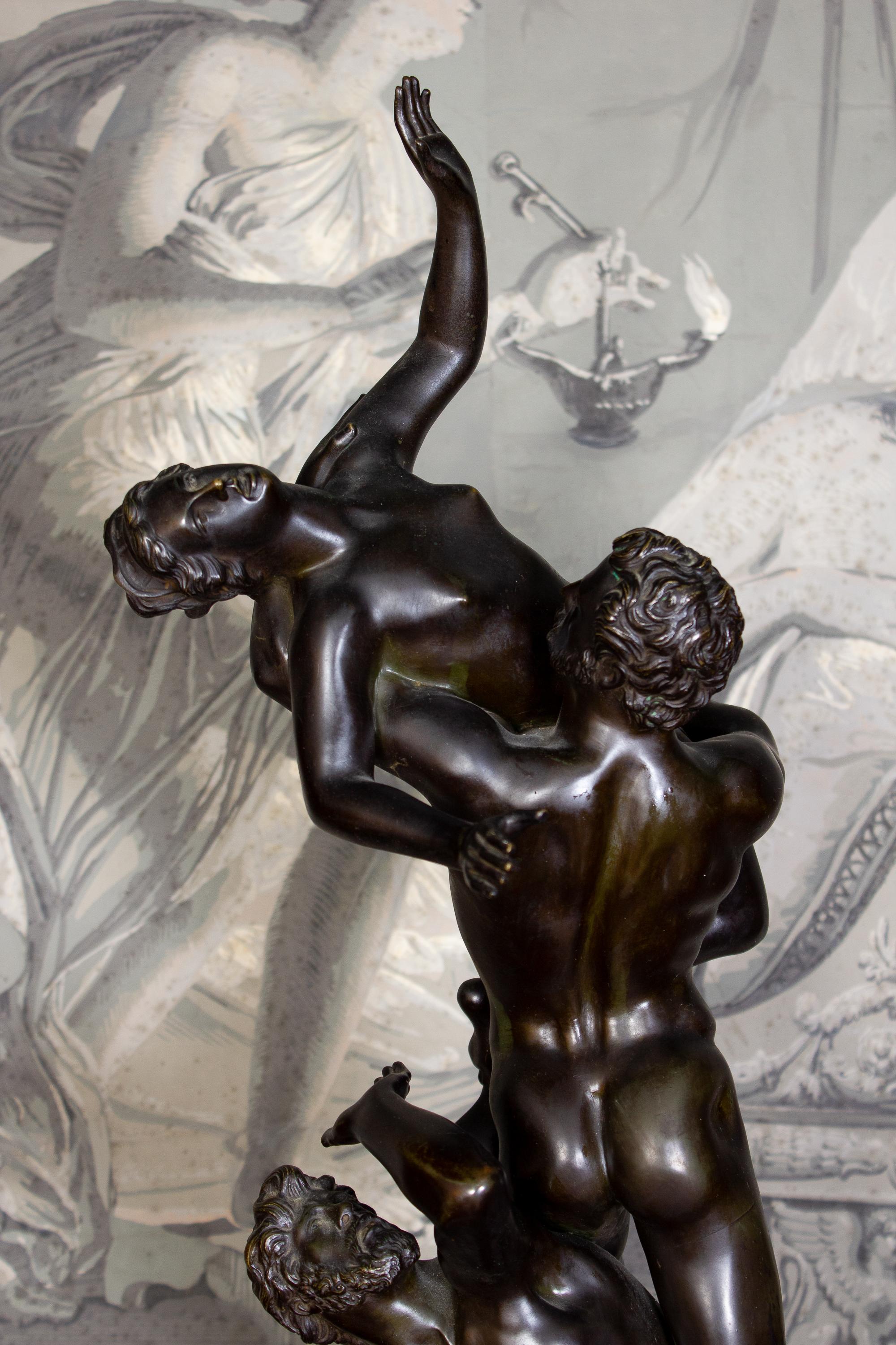 La Rape de Sabine - Sculpture en bronze emblématique de 1930 en vente 7