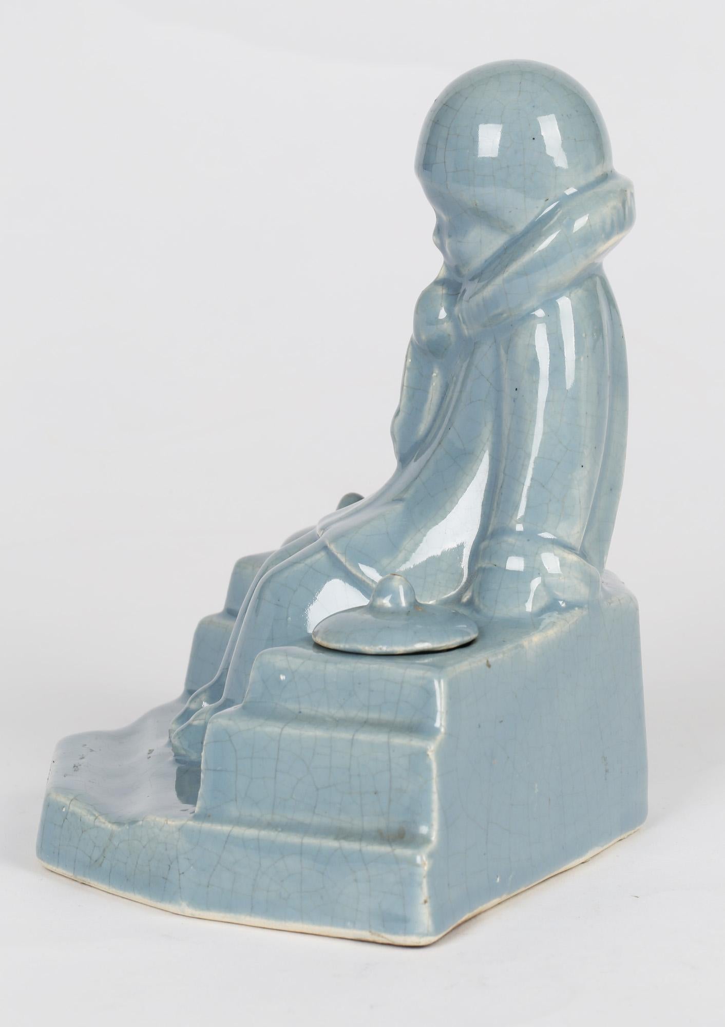 Jean de la Fontinelle Französischer Art Deco Töpferwaren Figuraler Tintenstand (Glasiert) im Angebot