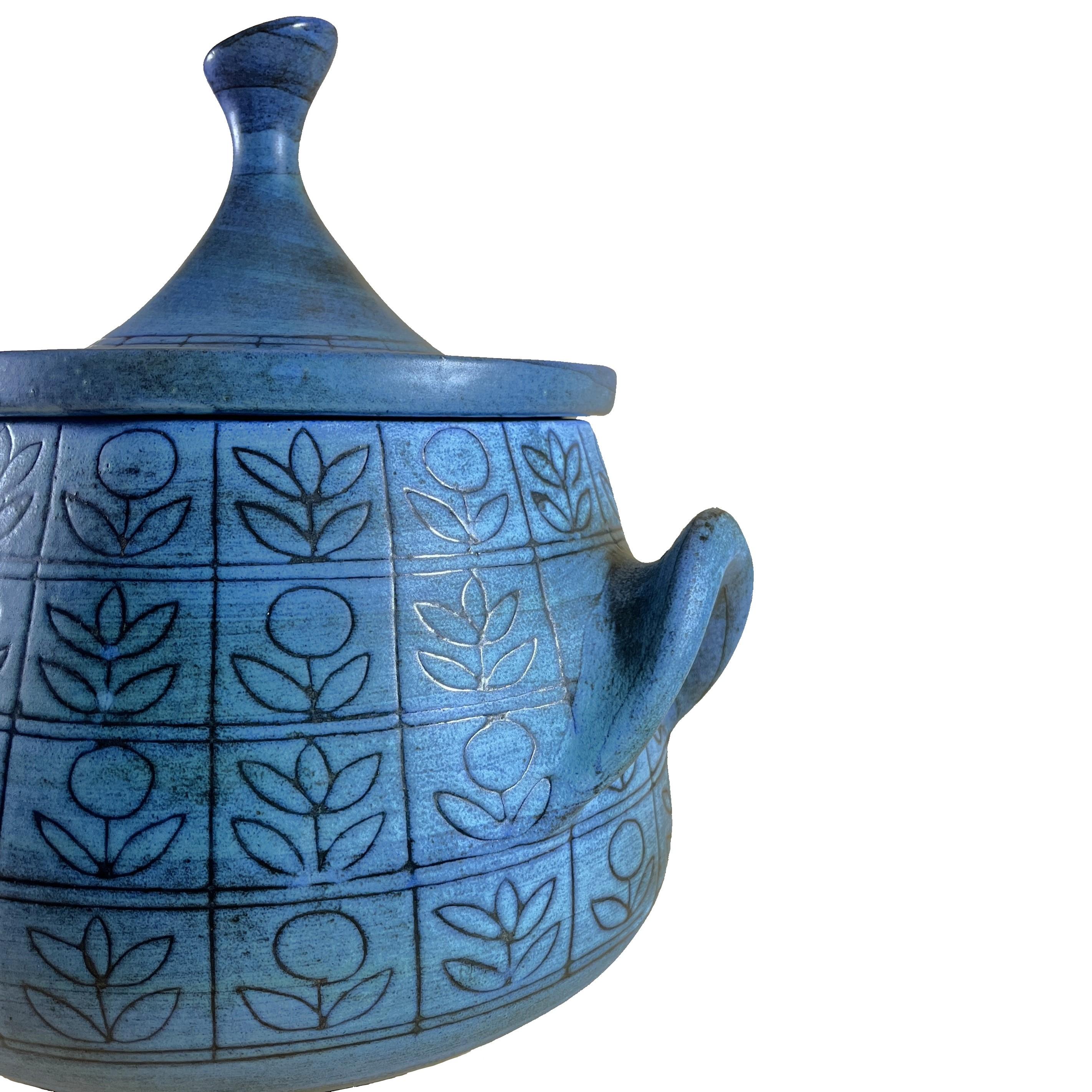 Jean de Lespinasse - Large Tureen/container in Blue Ceramic - 1950s/1960s Bon état - En vente à MOUGINS, FR