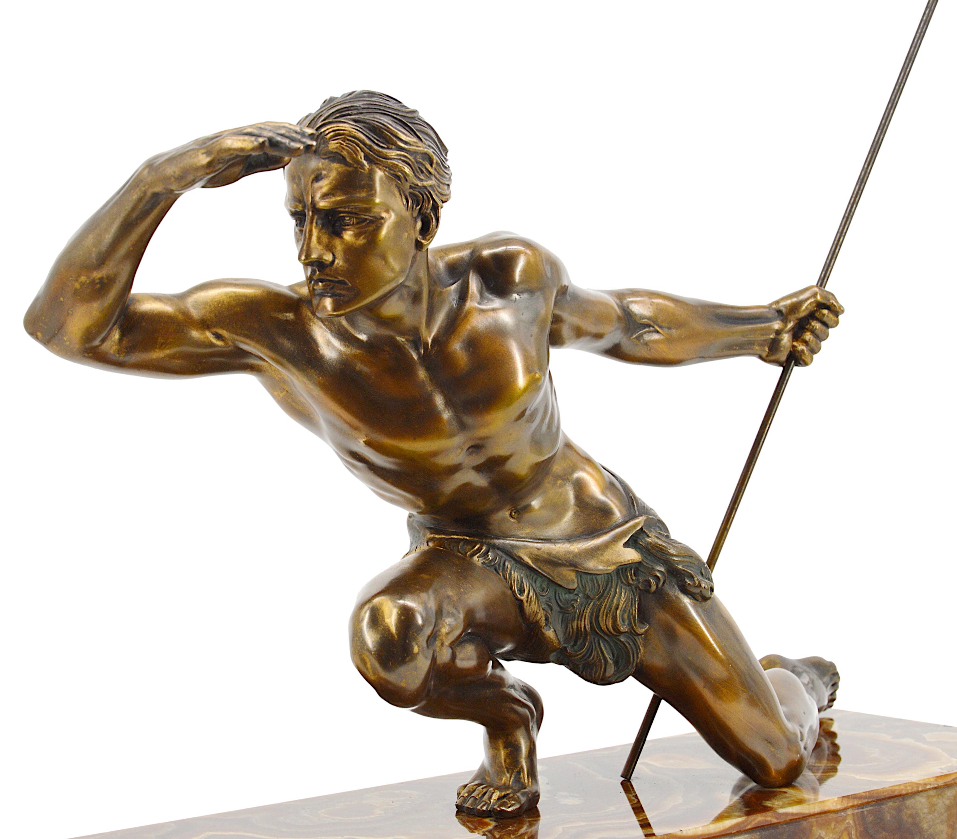 Art déco Rare sculpture de chasseur Art Déco de Jean de Roncourt, 1920 en vente