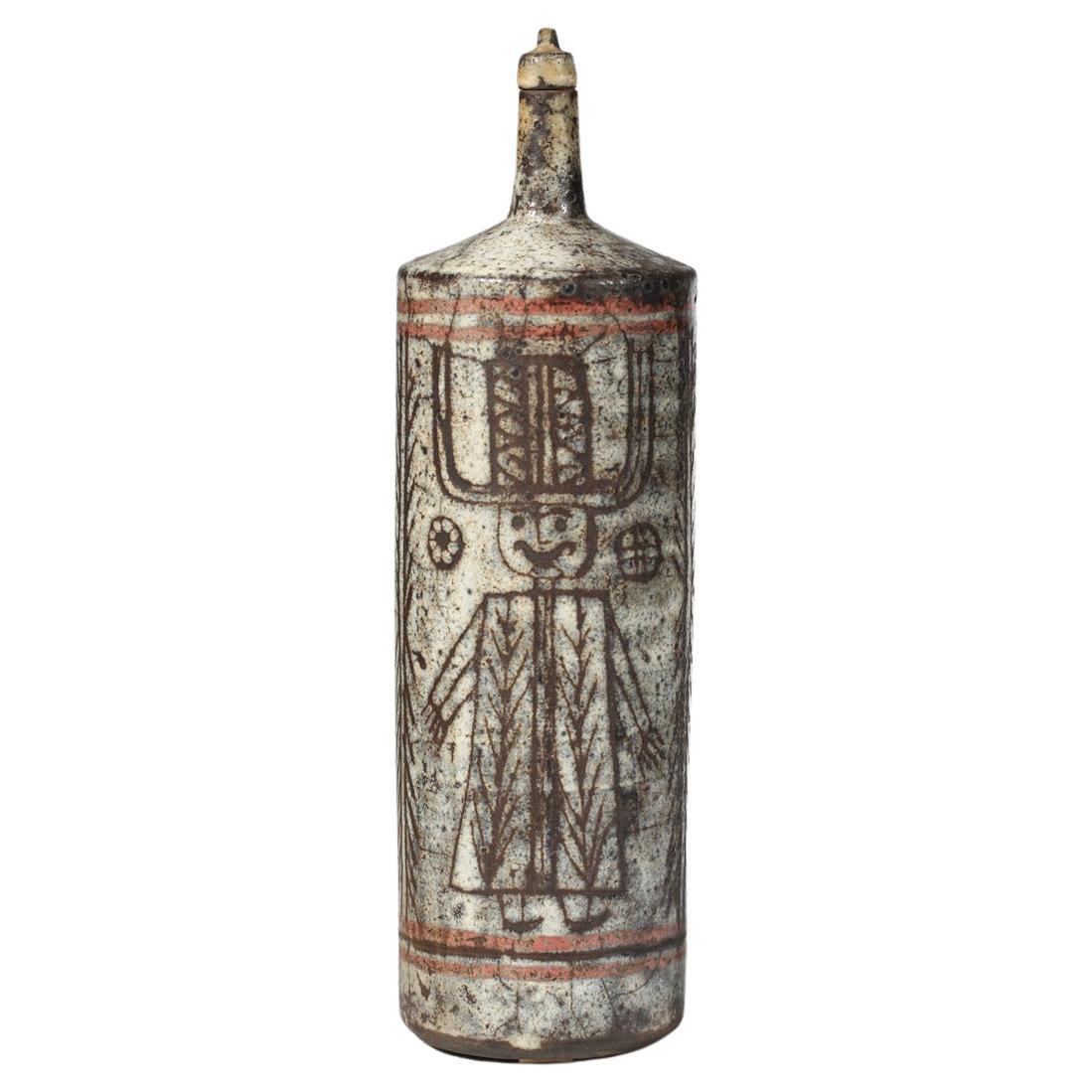Bouteille en céramique de Jean Derval avec décor de personnage en vente
