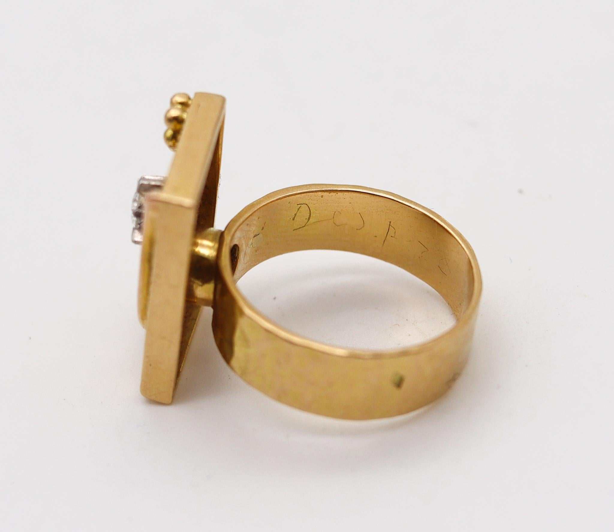 Post-War Jean Després 1950 Paris Artistic Geometric Ring in 18kt Gold with Round Diamond For Sale