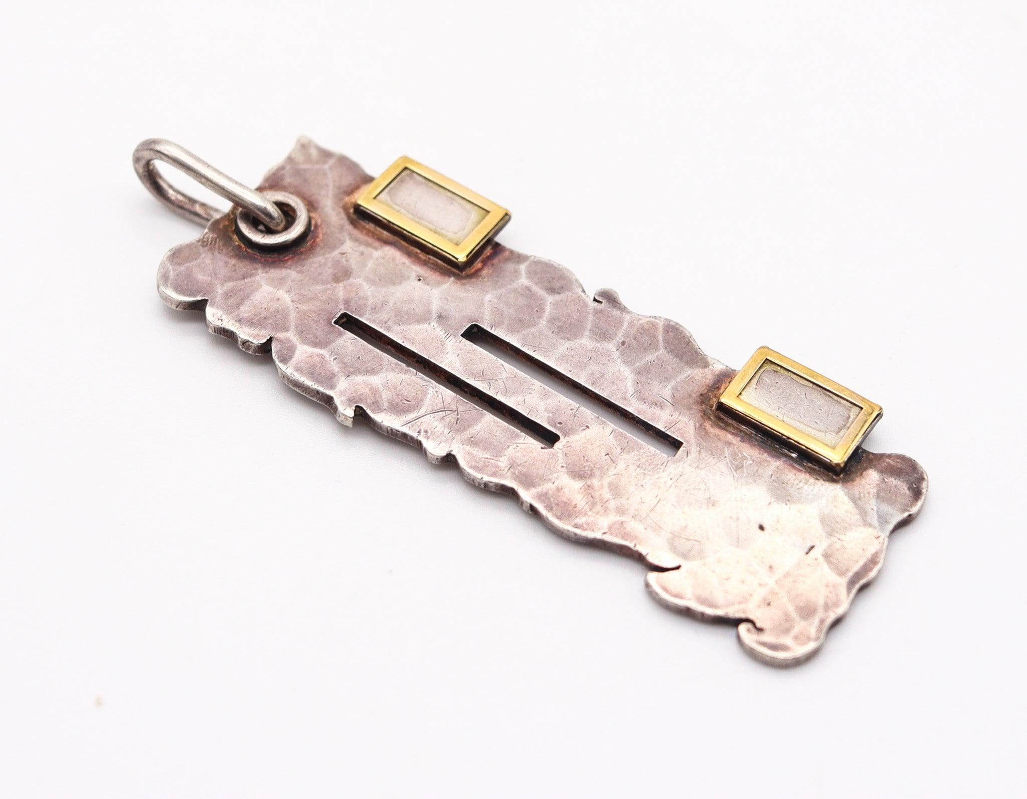 JEAN DESPRES 1950 Parigi Ciondolo Artistico Geometrico .800 Argento e Oro Giallo in vendita 4