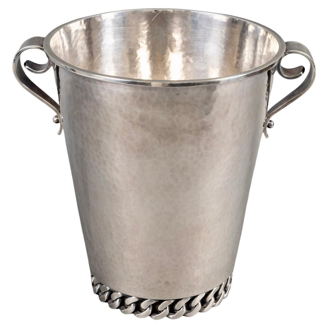 Jean Desprès - Champagne Ice Bucket Art Deco Hammered Silver Plated Metal For Sale