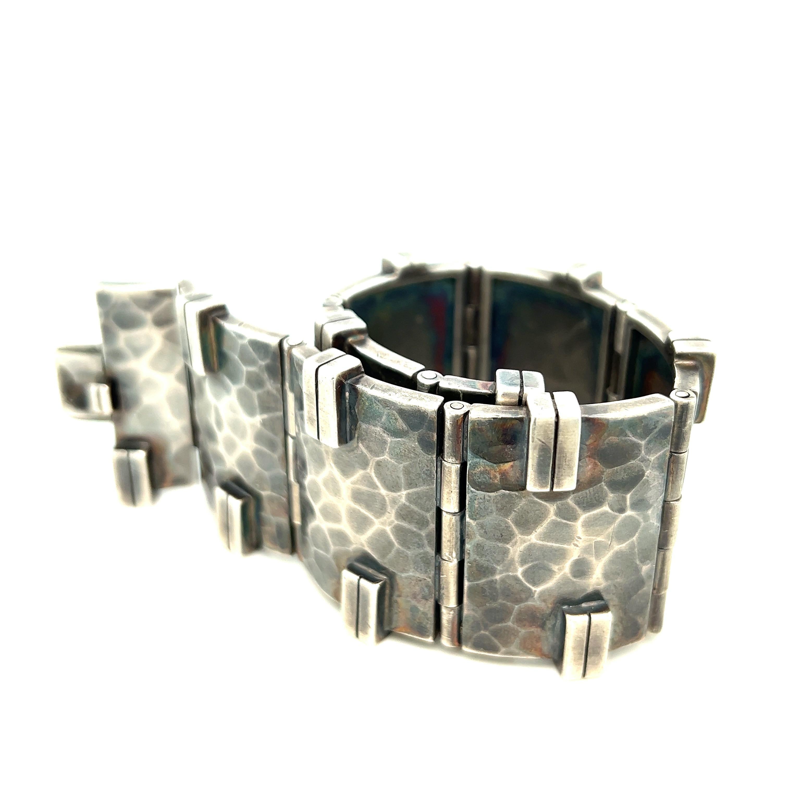 Jean Després Hammered Silver Bracelet In Excellent Condition For Sale In New York, NY
