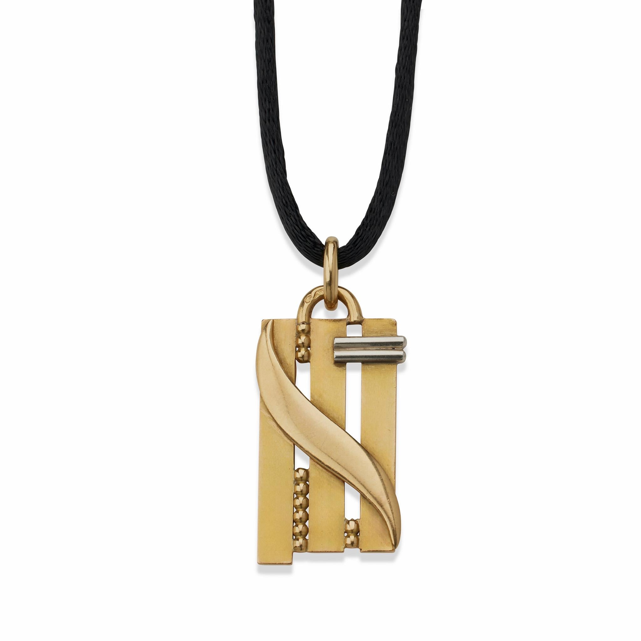 Women's or Men's Jean Després Modernist 18K Gold Pendant For Sale