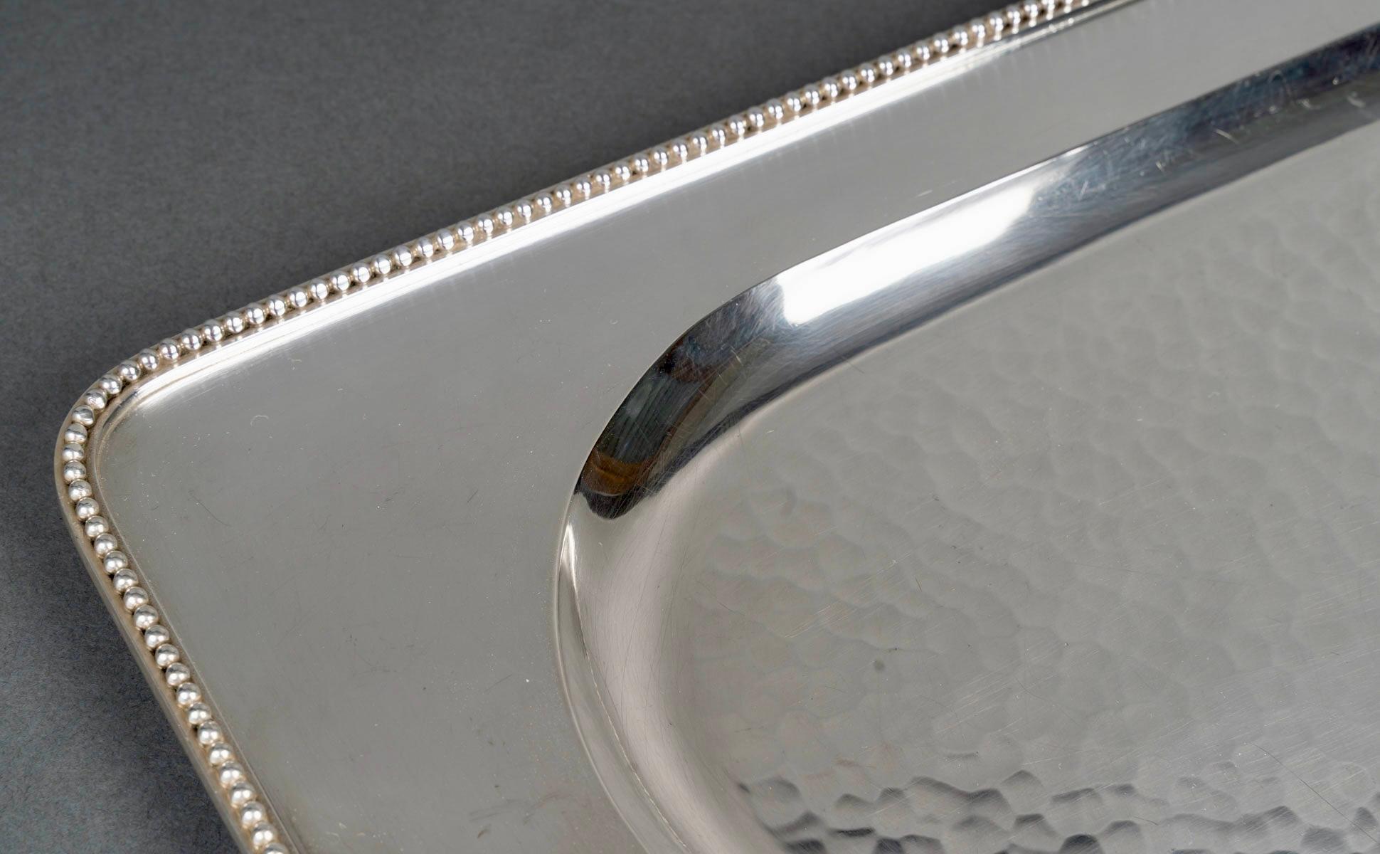 Mid-20th Century Jean Desprès - Modernist Art Deco Tray Hammered Silver Plated Metal For Sale