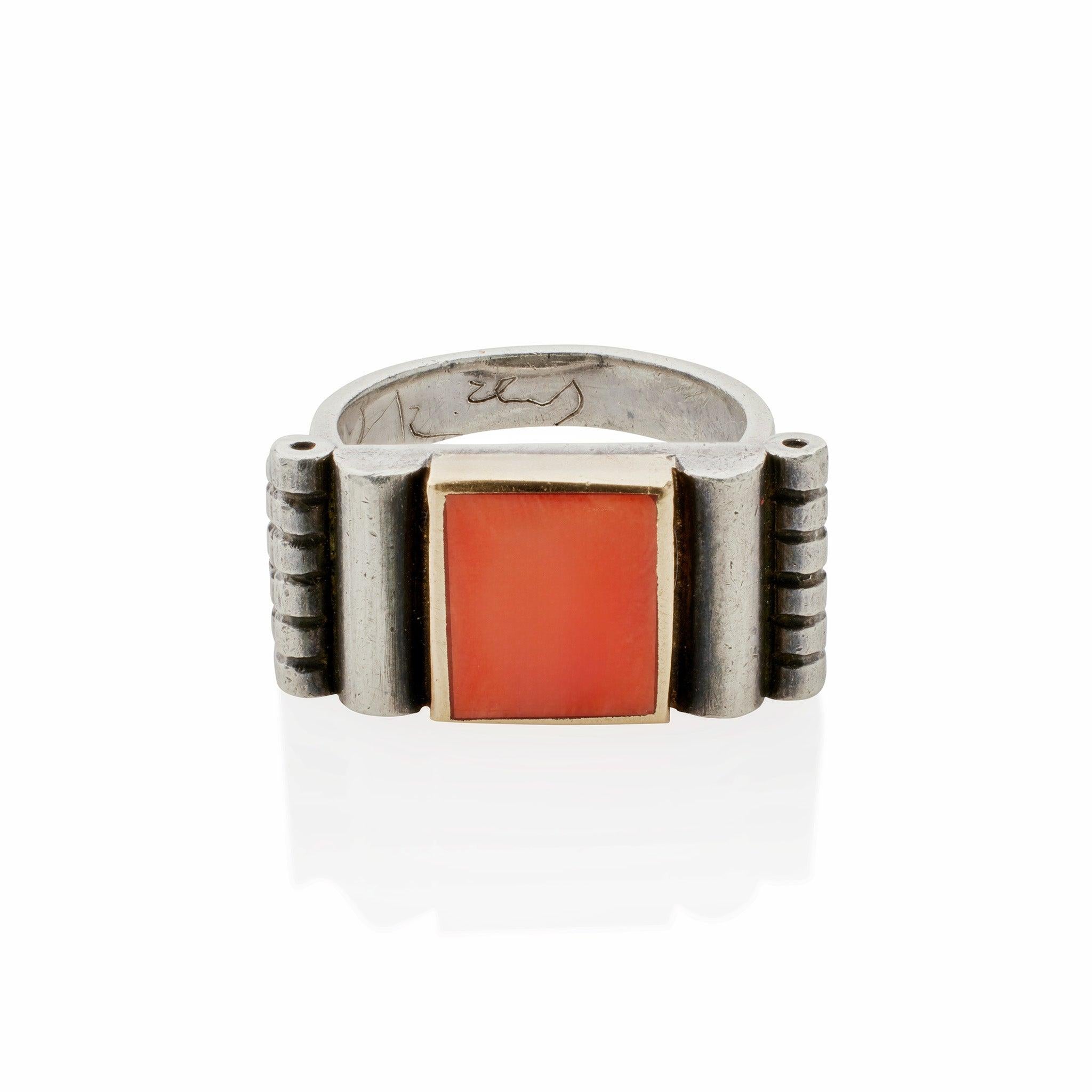 Jean Després Silver and Coral Ring In Excellent Condition In New York, NY