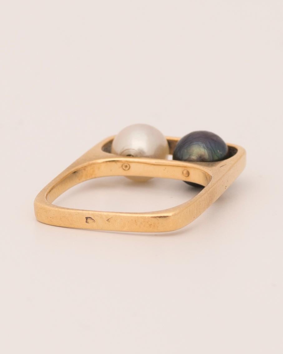 Jean Dinh Van for Pierre Cardin, 18 Karat Gold and Pearls Ring, 1966 In Good Condition In Paris, FR