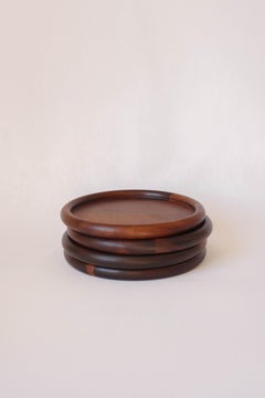 Jean Dobré para Tropic-Art: plato de madera maciza de imbuia con costillas, Brasil, década de 1970
