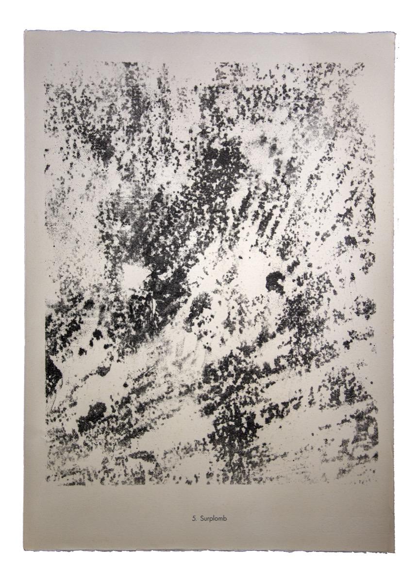 Surplomb is an original B/W lithograph realized by the French founder of Art Brut, Jean Dubuffet

Very good condition.  Image Dimensions: 52.5 x 41.5 cm.

The artwork represents an Abstract composition through strong and confident strokes in a