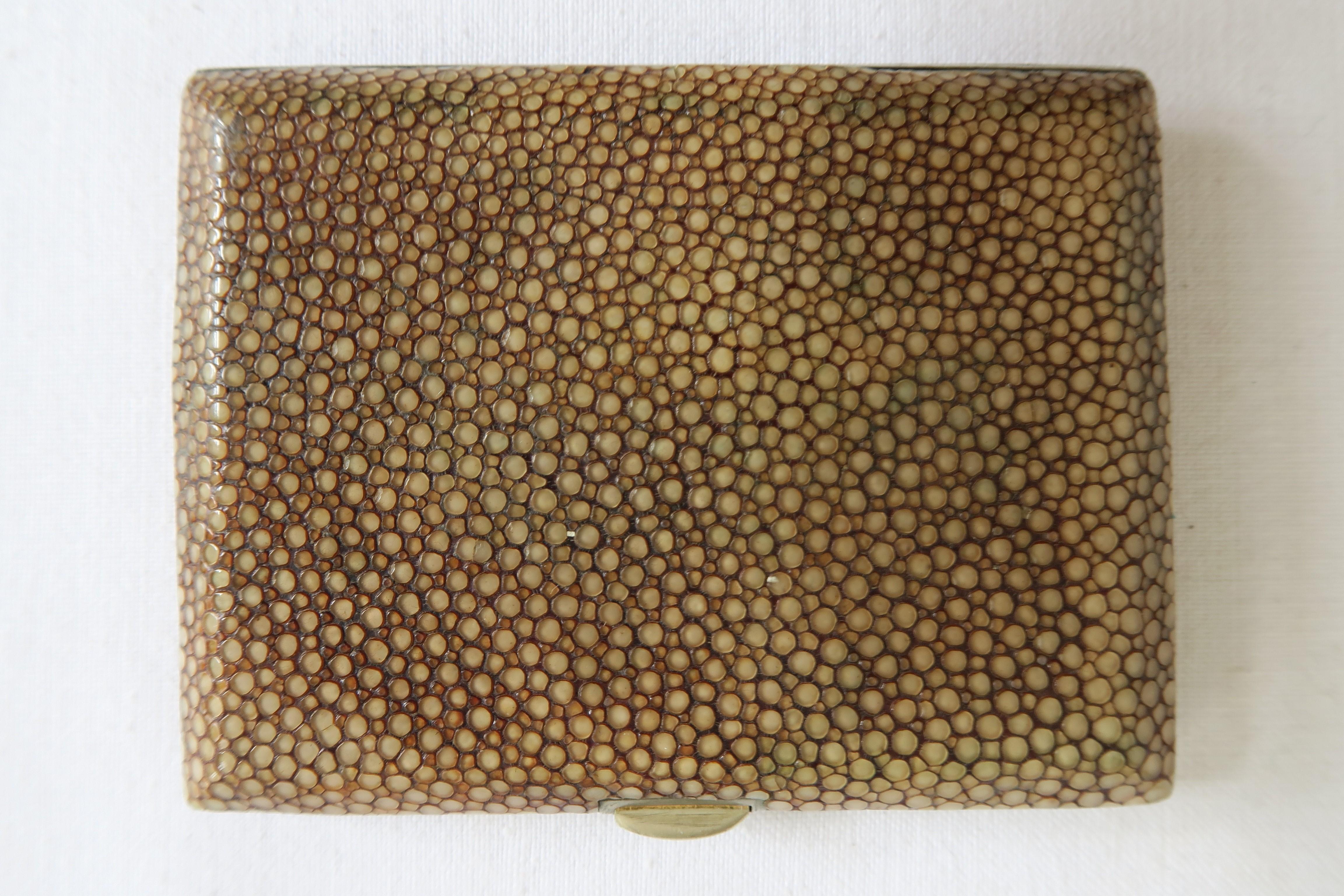 Jean Dunand Cigarette Case Made from Gold-Plated Sterling Silver and Leather 2