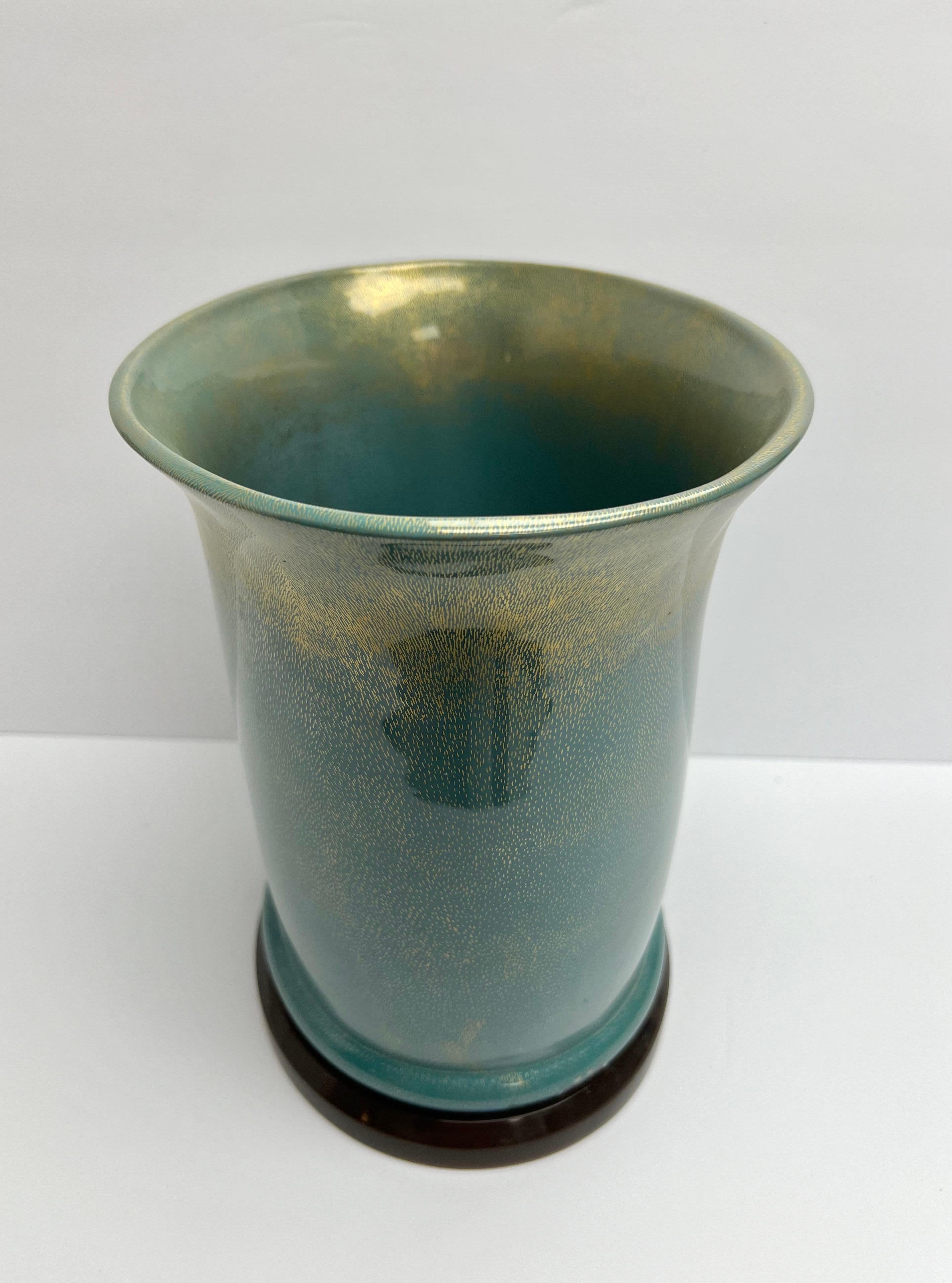 Vaso in porcellana in stile Jean Dunand di Mangiani Oggeti In condizioni buone in vendita a Miami, FL