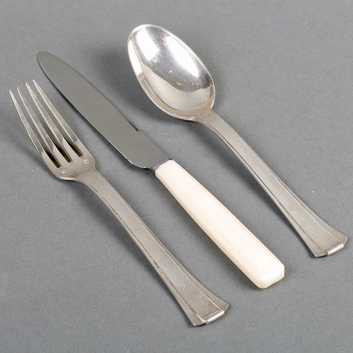Early 20th Century Jean E Puiforcat Cutlery Flatware Set Art Deco Papyrus Sterling Silver 80 Pieces For Sale