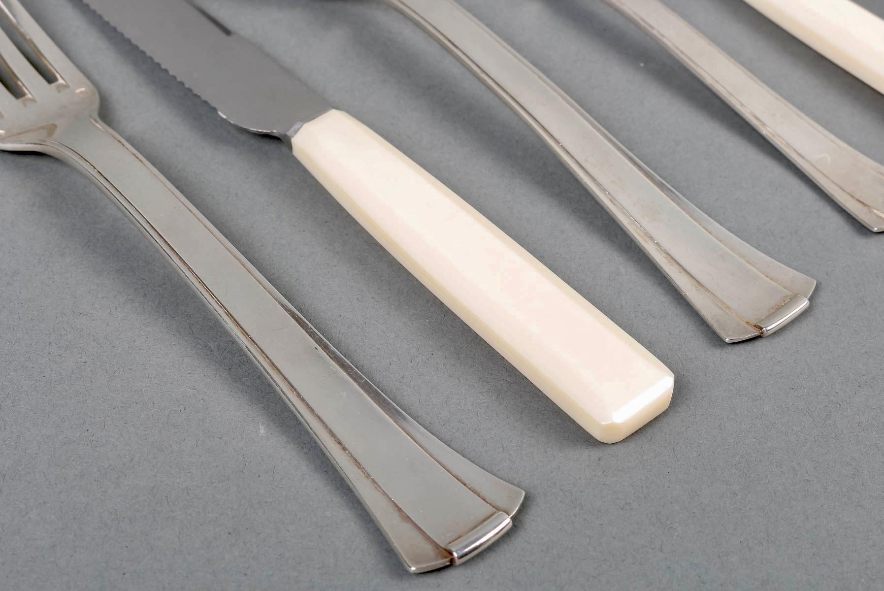 Jean E Puiforcat Cutlery Flatware Set Art Deco Papyrus Sterling Silver 80 Pieces For Sale 2