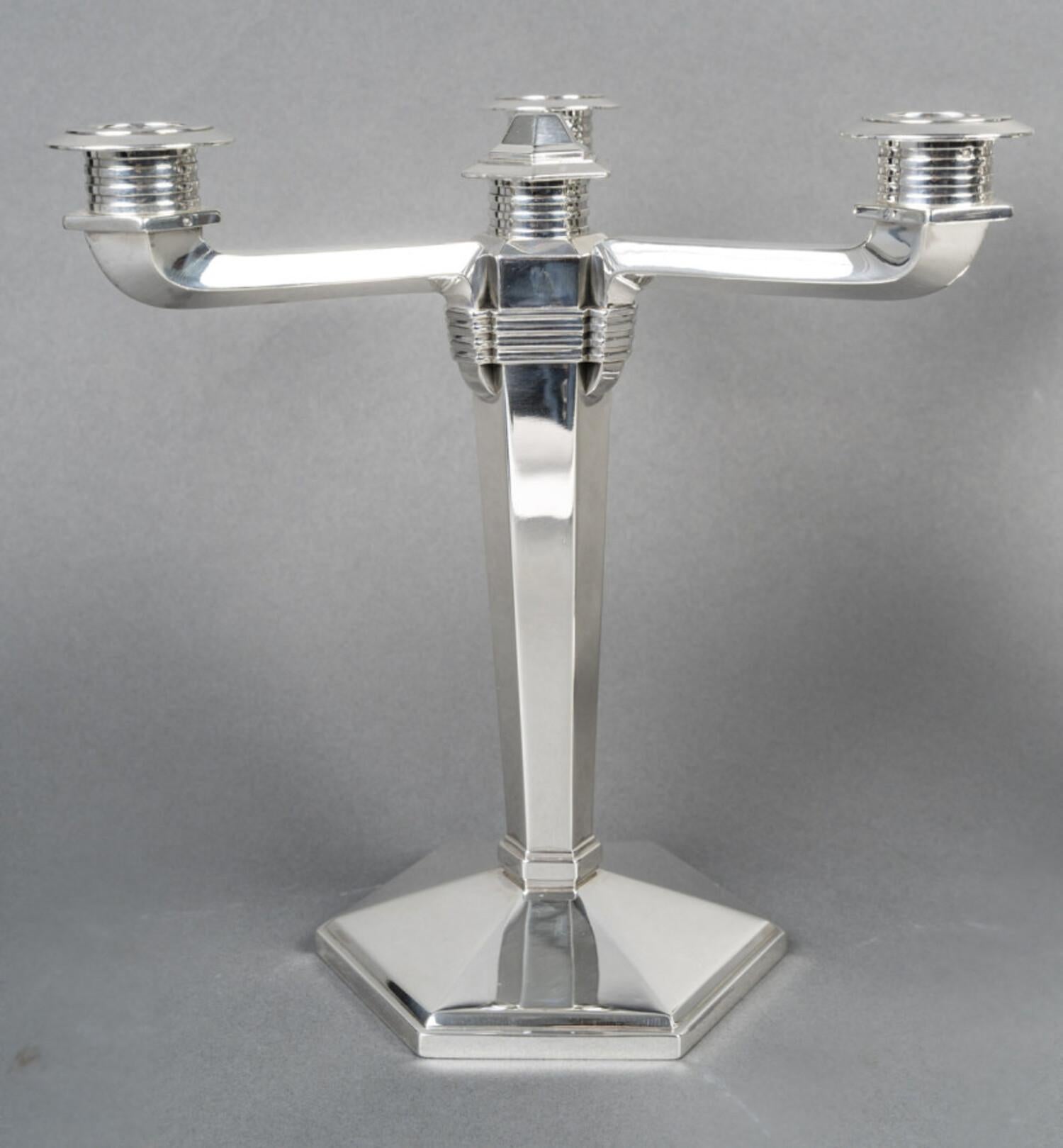 Argento JEAN E. PUIFORCAT - Coppia di candelabri in argento massiccio periodo ARTDECO circa 1930 in vendita