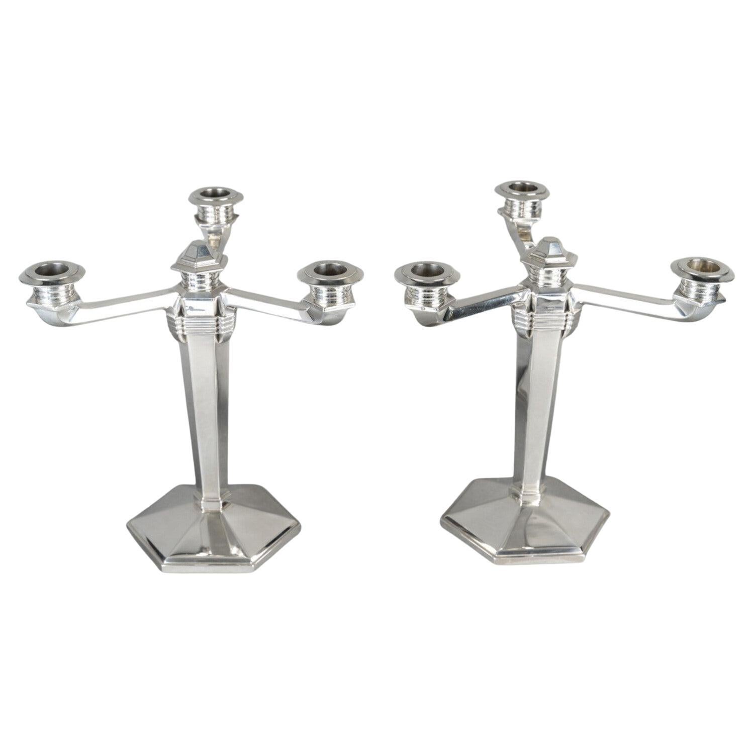 JEAN E. PUIFORCAT - Coppia di candelabri in argento massiccio periodo ARTDECO circa 1930