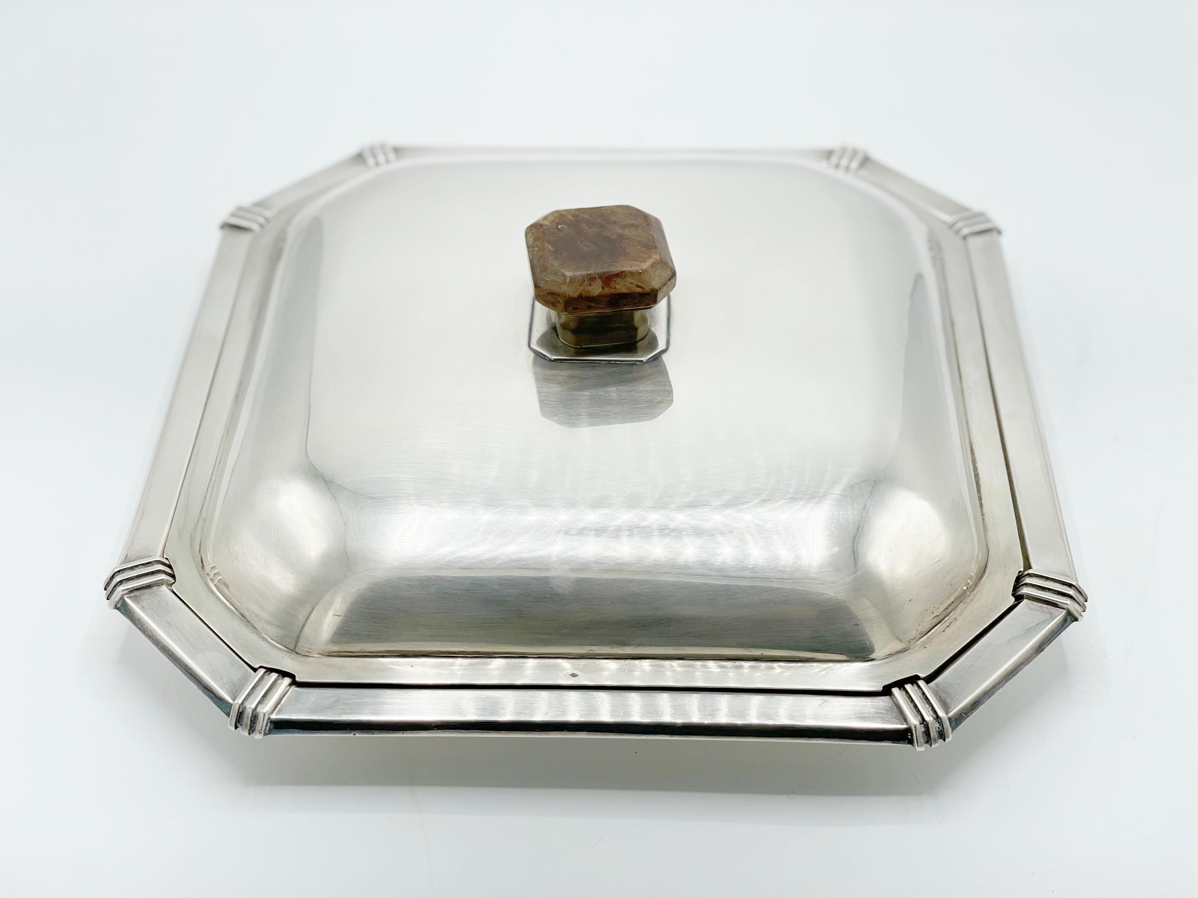 Amazing and rare Jean-Émile PUIFORCAT (1897-1945) Art Deco Entree dish in silver, hollow rectangular body decorated with geometric crosses in the corners - Signature of a stamp 