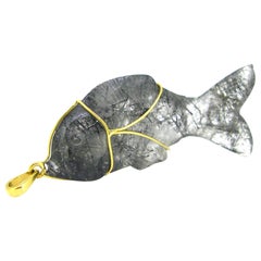 Jean Été Tourmalinated Quartz Carved Fish Yellow Gold Pendant