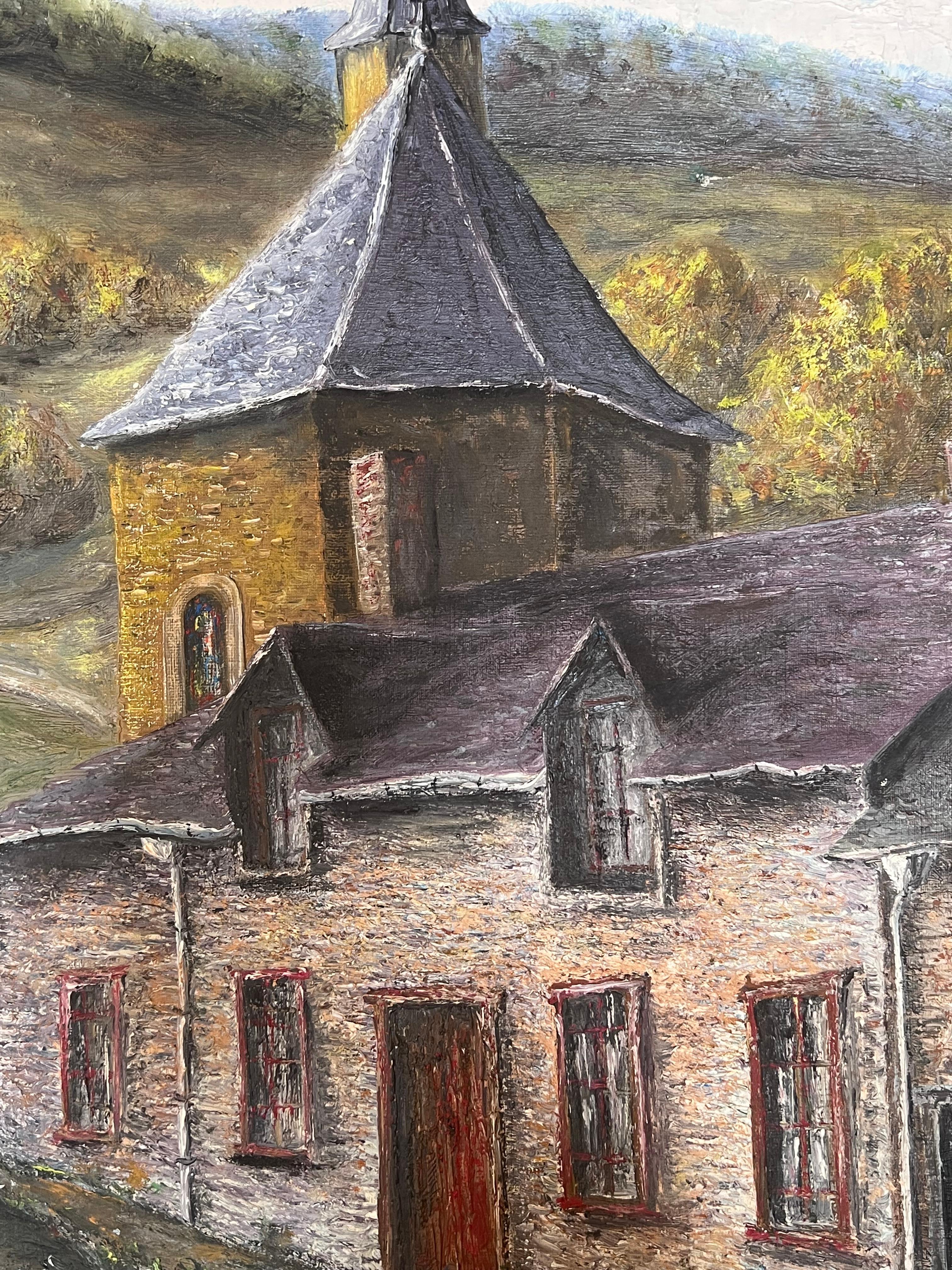 Church's and Village Vicarage Cottage In Green Fields Öl-Landschaftsgemälde (Französische Schule), Painting, von Jean Fourie