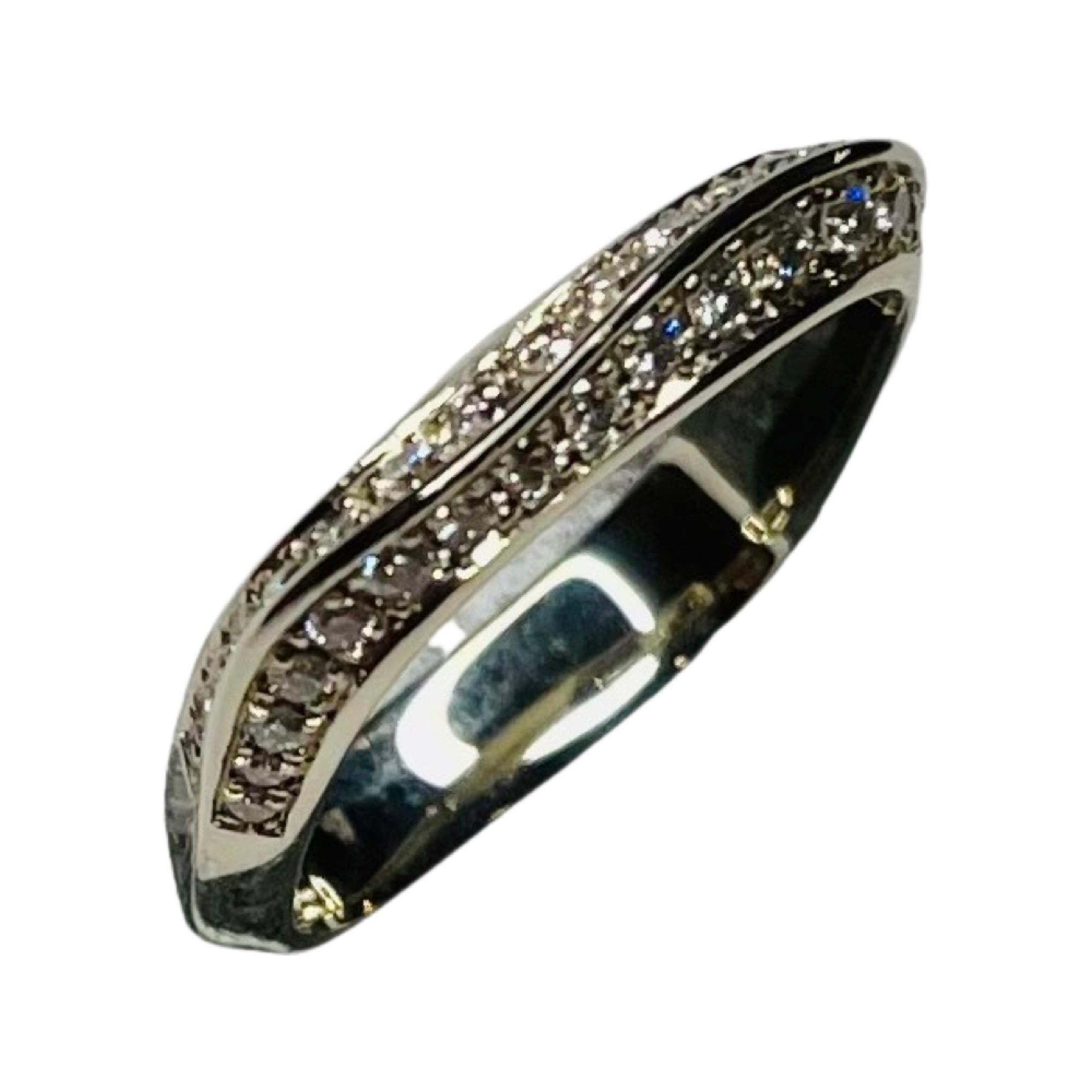 Band aus 18 Karat Weißgold mit Diamanten von Jean-Francois Albert (Rundschliff) im Angebot