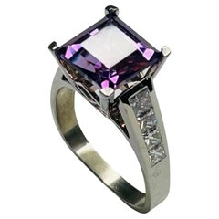 Anello con diamante e ametista in oro bianco 18 carati Jean-Francois Albert