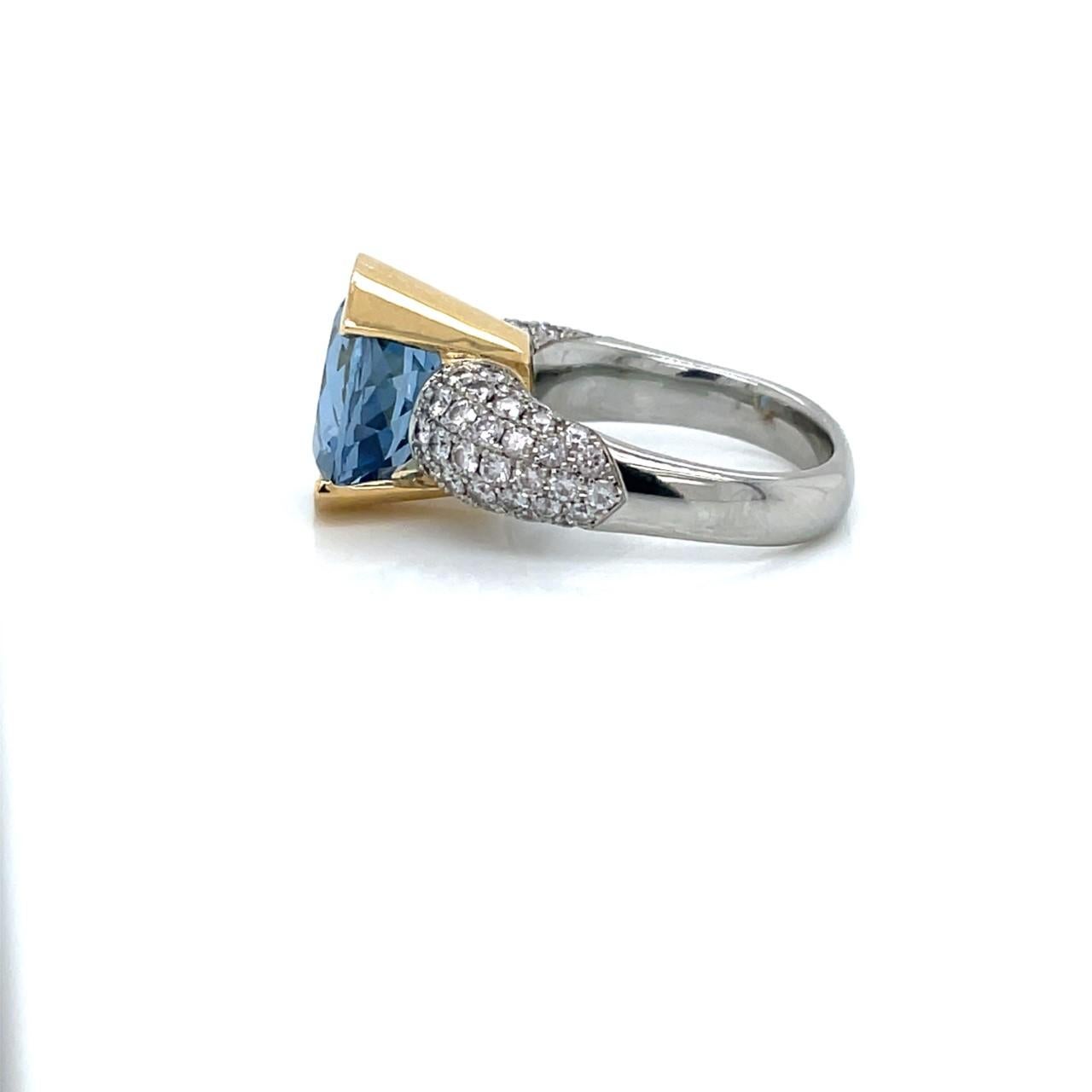 Jean Francois Albert 18k Yellow White Gold Ring 8ct Aquamarine cut by Munsteiner In Good Condition For Sale In Newport Beach, CA