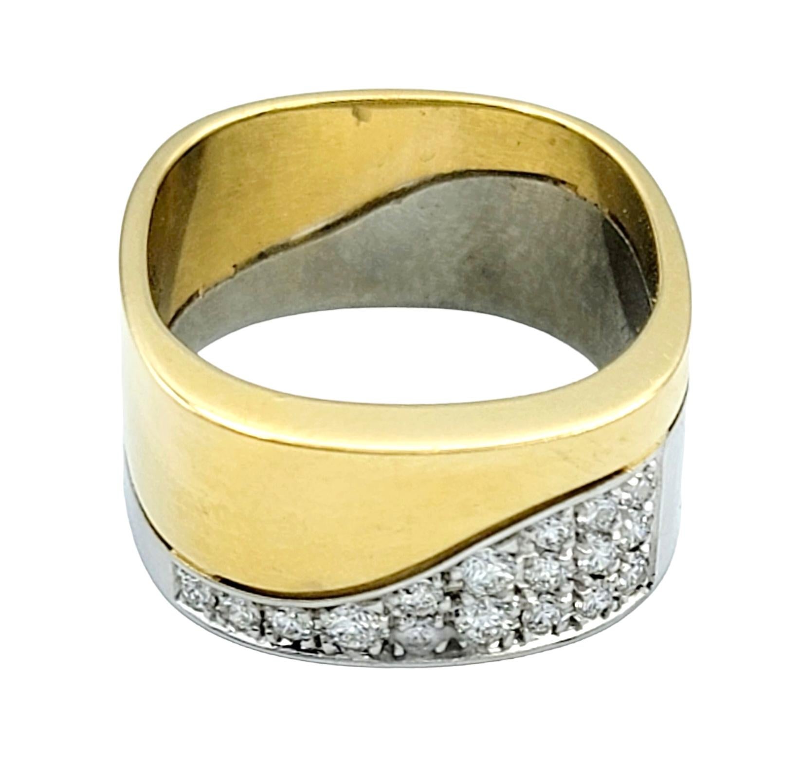Taille ronde Jean-Francois Albert Bague à anneau carrée « Signature Fit » en diamants bicolores, E-F/VS en vente