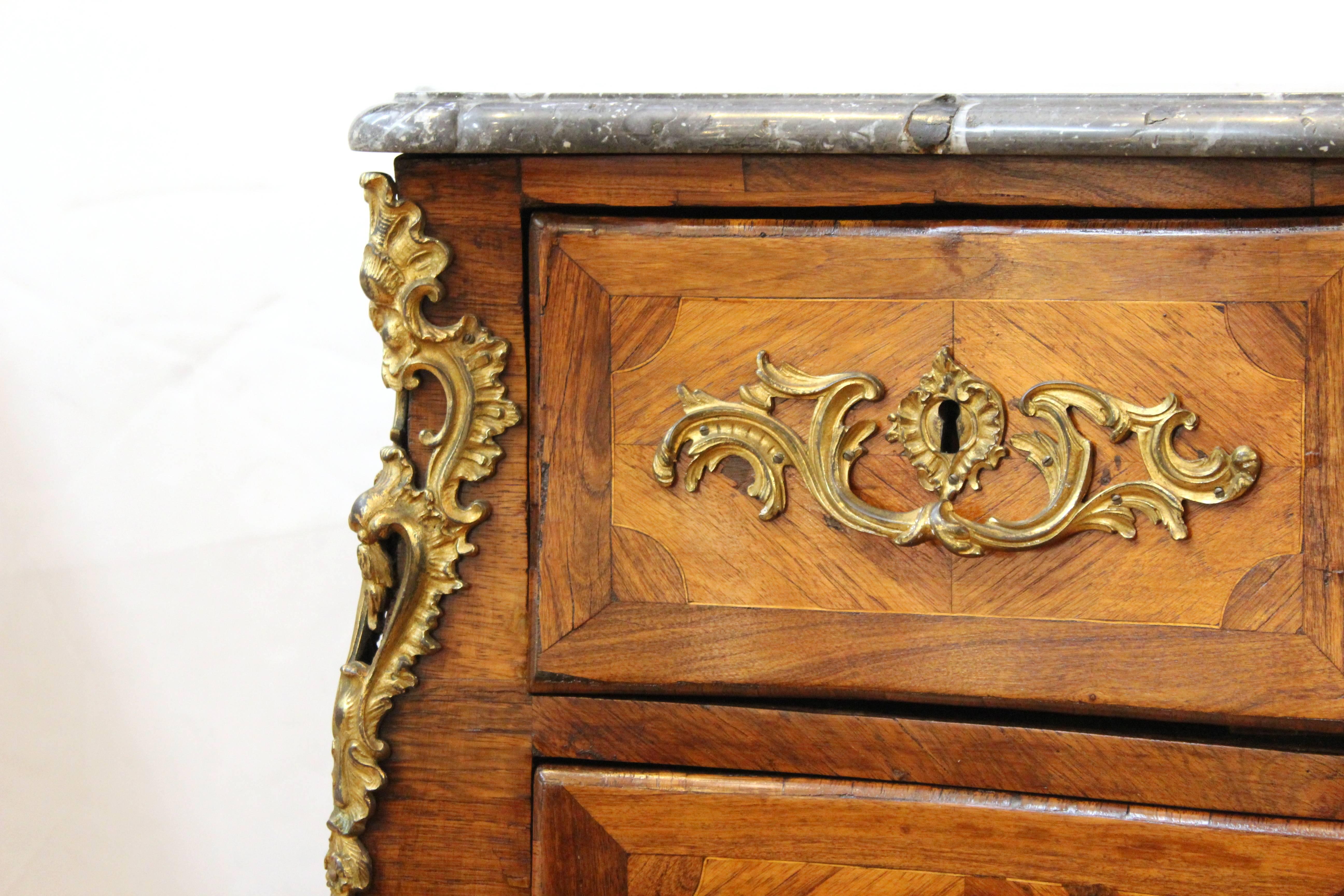 Veneer Jean-Francois Coulon French Louis XV Bombe Commode with Marble Top For Sale