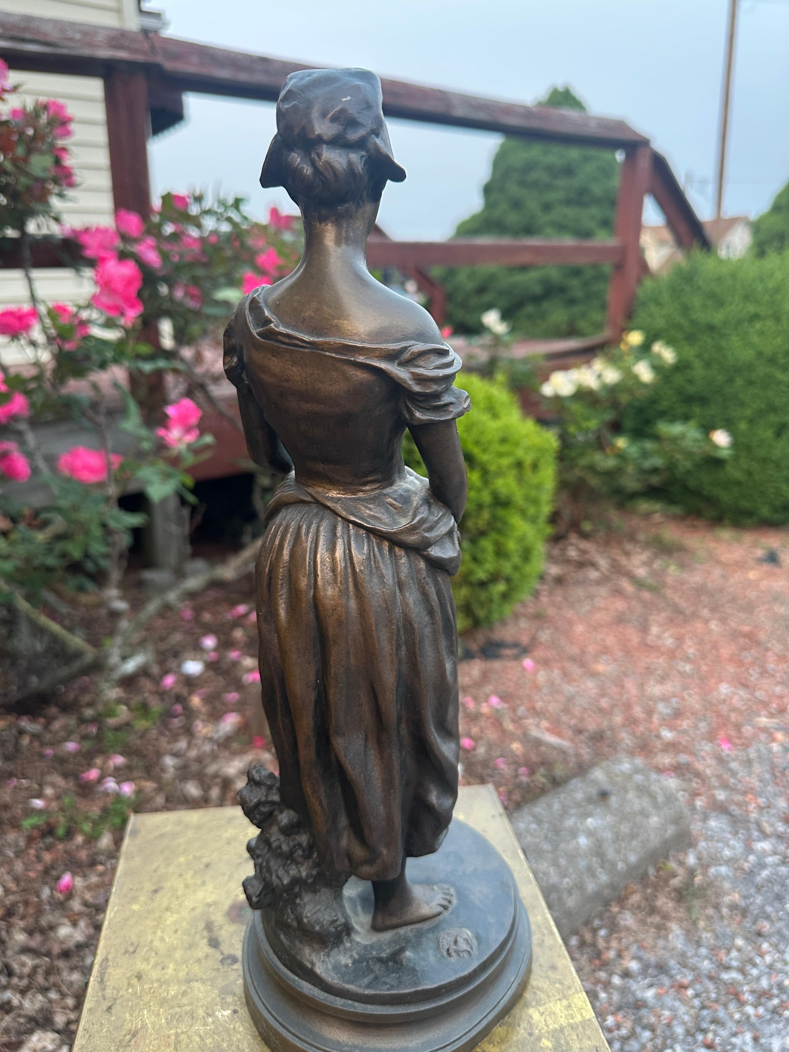 Arts and Crafts Scultura in bronzo antico 