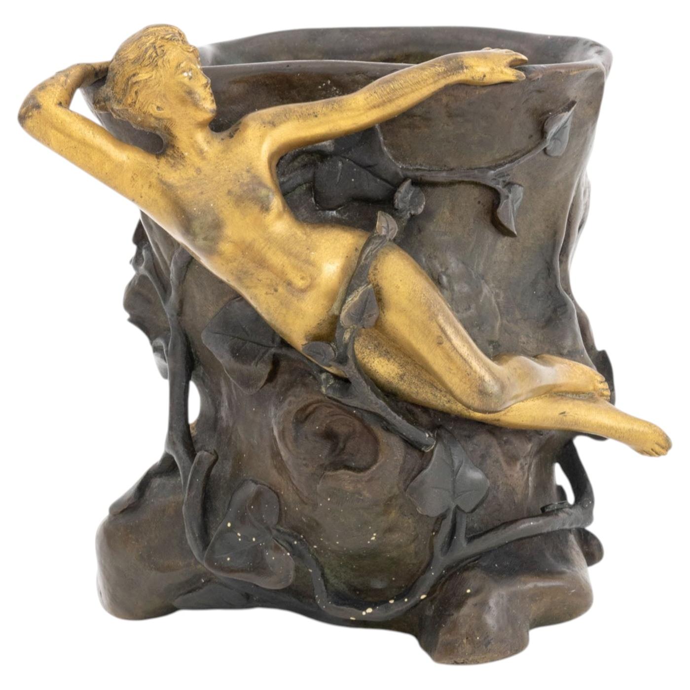 Jean Garnier Patinated and Gilt Bronze Sculptural Vase, Late 19th Century