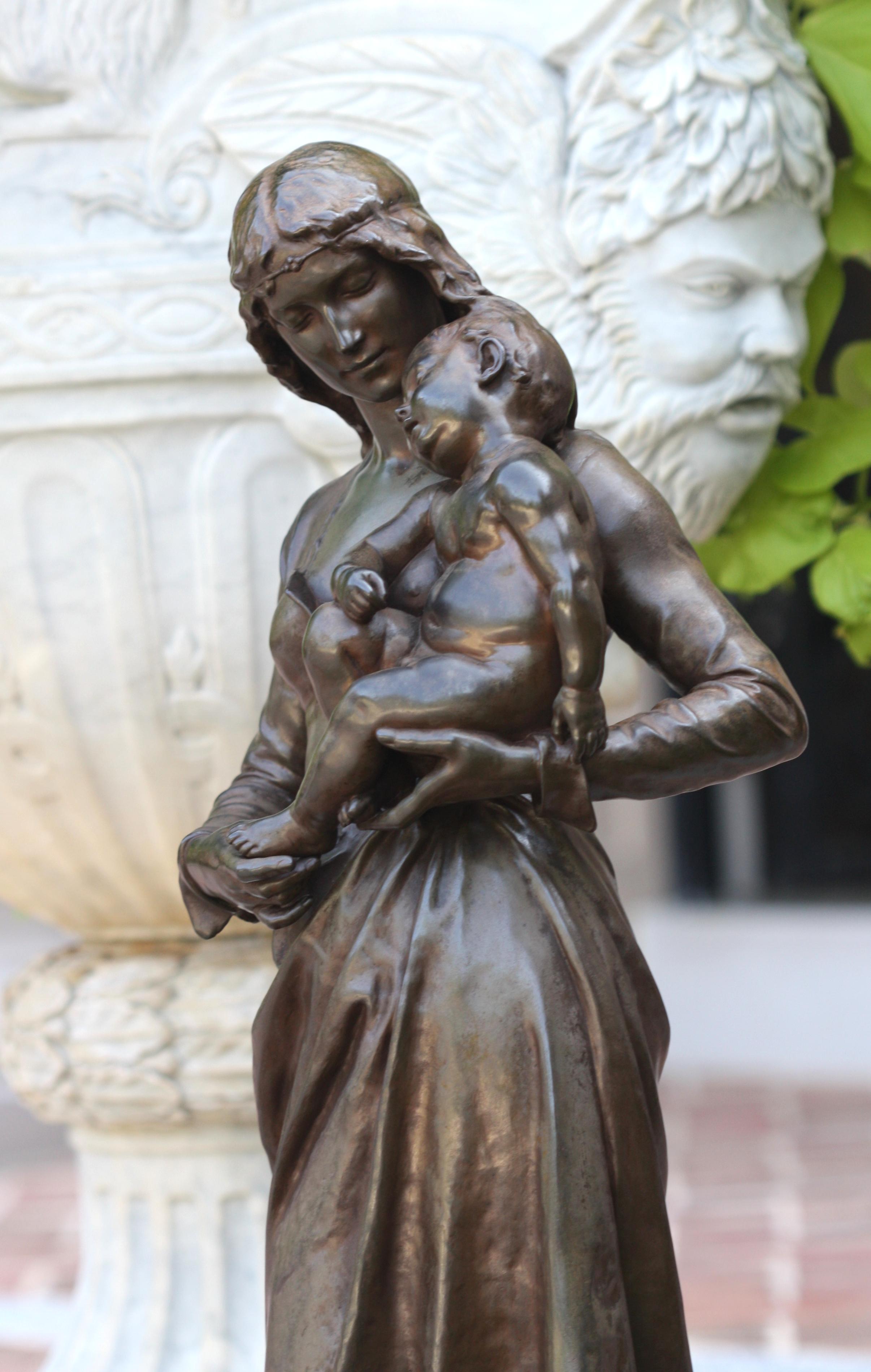 
Jean GAUTHERIN (1840-1890)
Clotilde de Surville
Escultura
Bronce, marrón patinado
33 5/8 x 11 5/8 x 12 3/4 in
Sello de fundición firmado 