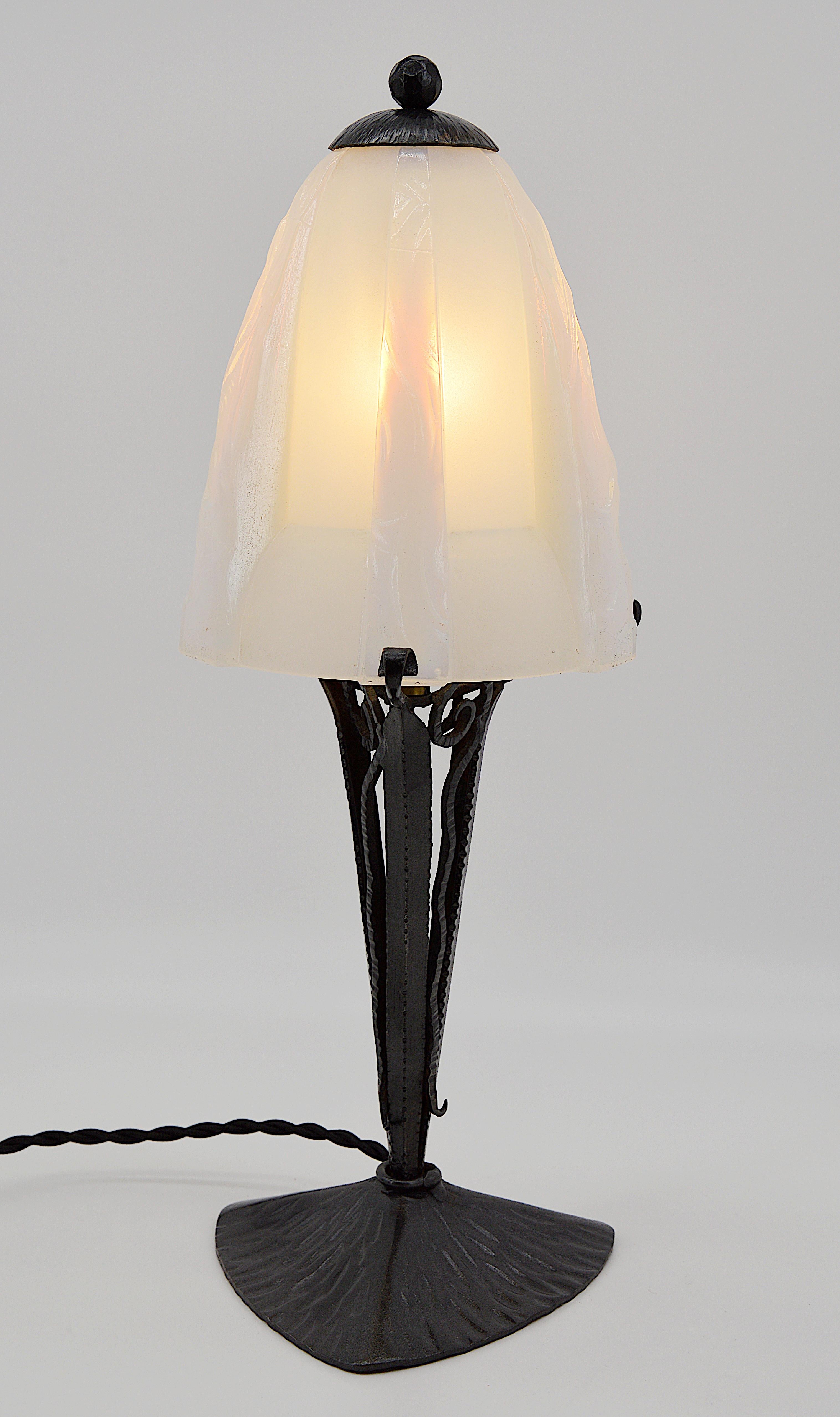 Mid-20th Century Jean Gauthier French Art Deco Opalescent Table Lamp, 1930s For Sale