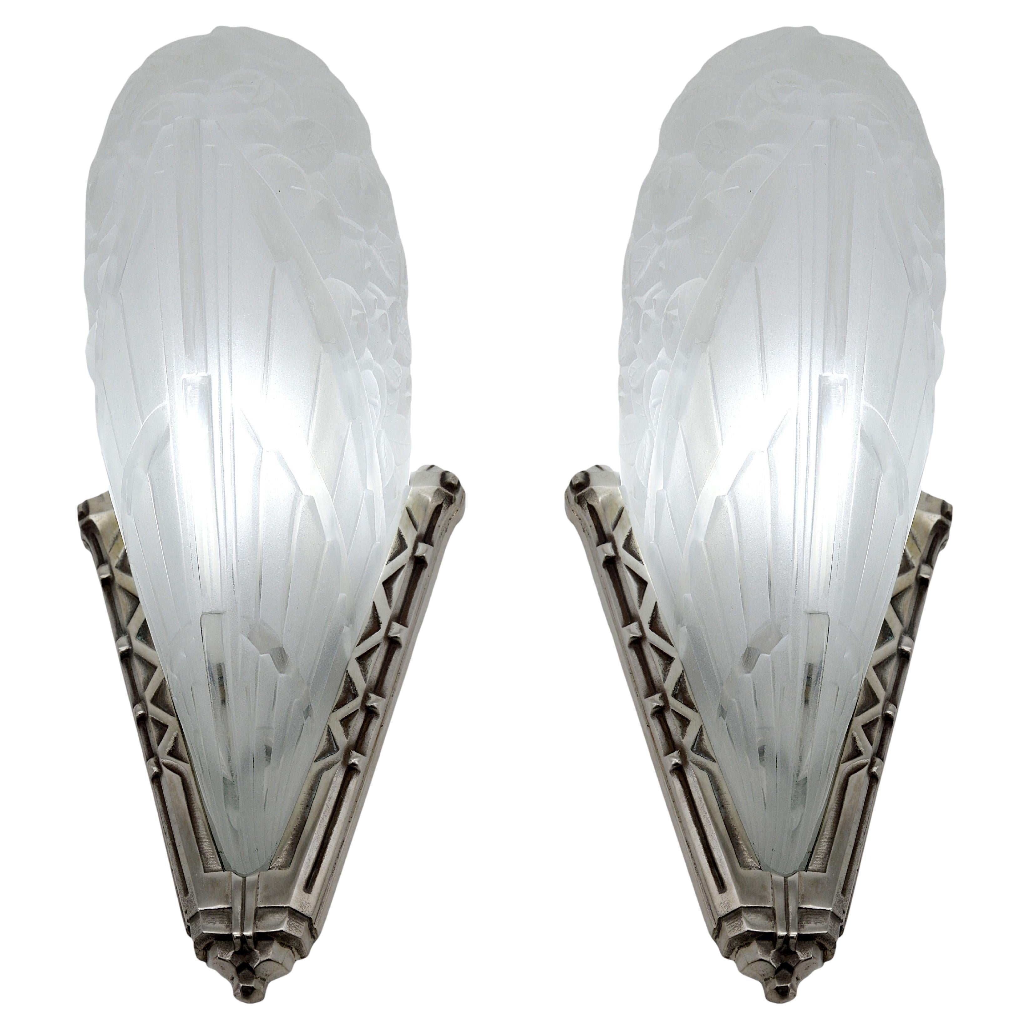Jean Gauthier French Art Deco Pair of Wall Sconces, 1920s