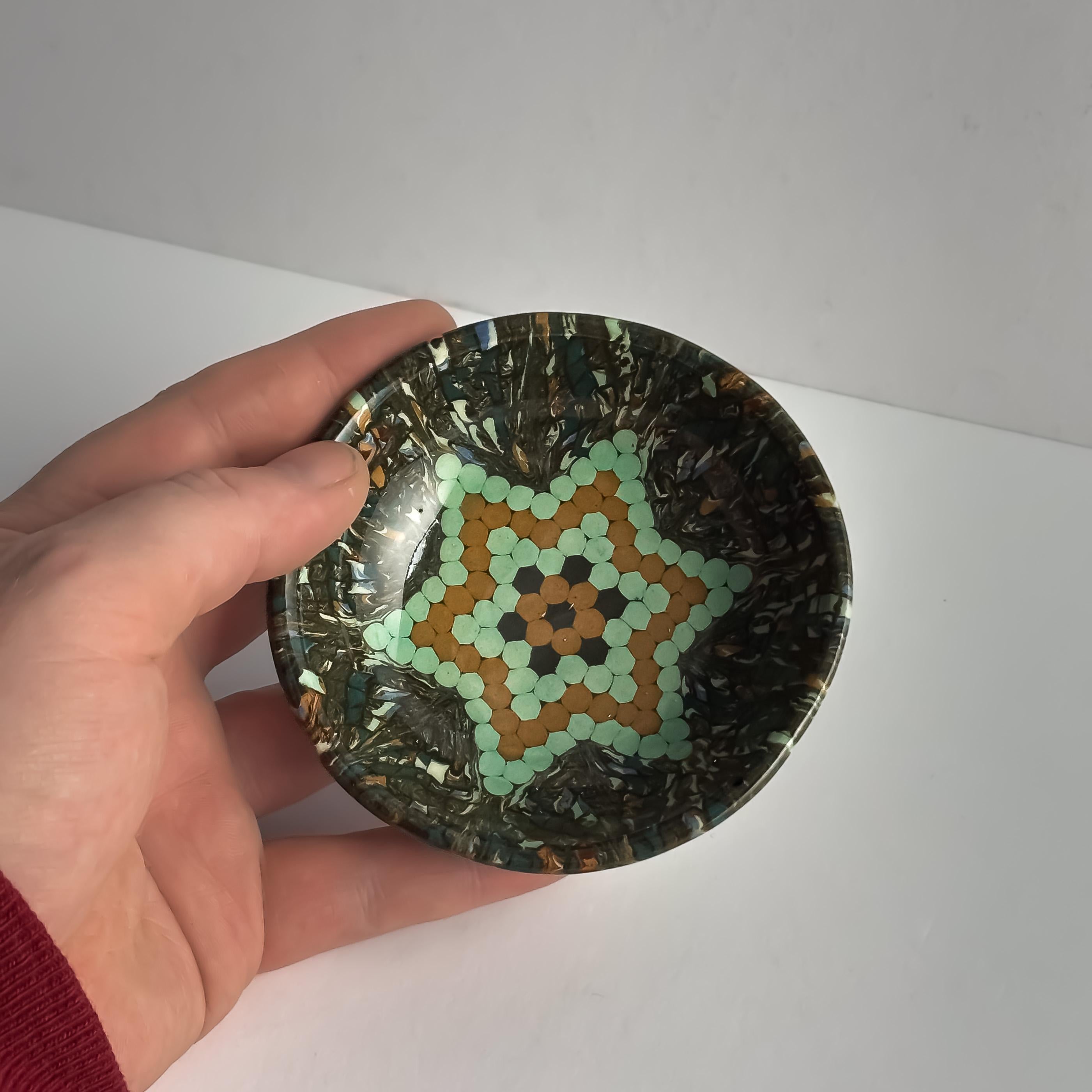 Cuenco de cerámica con mosaico Vallauris, Jean Gerbino, Francia, años 50 Francés en venta