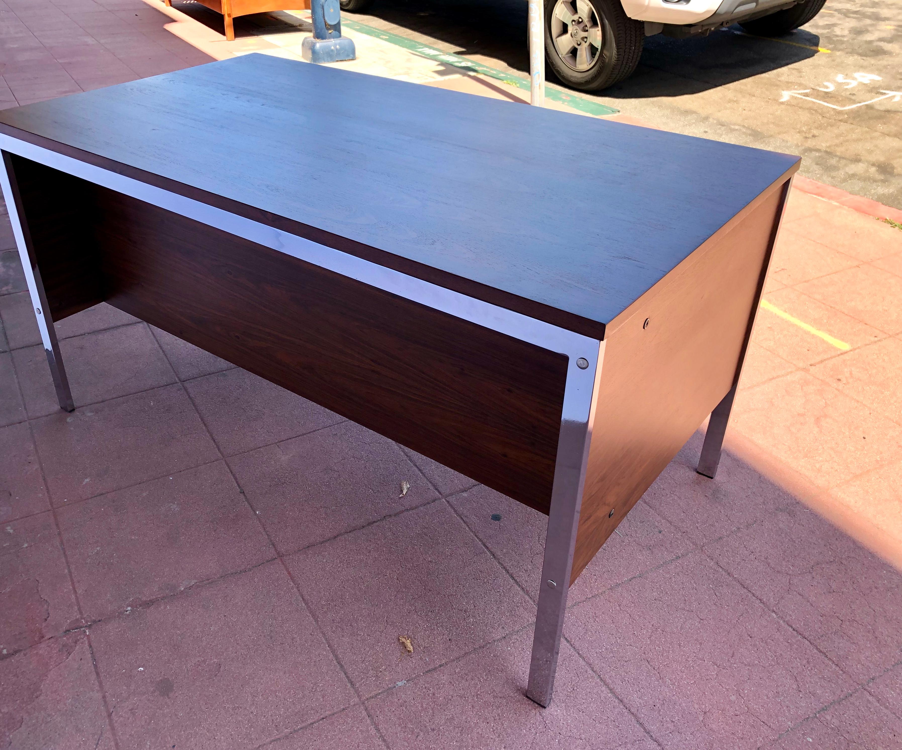 Brazilian Jean Gillion Executive Desk in Jacaranda Wood for Italma For Sale