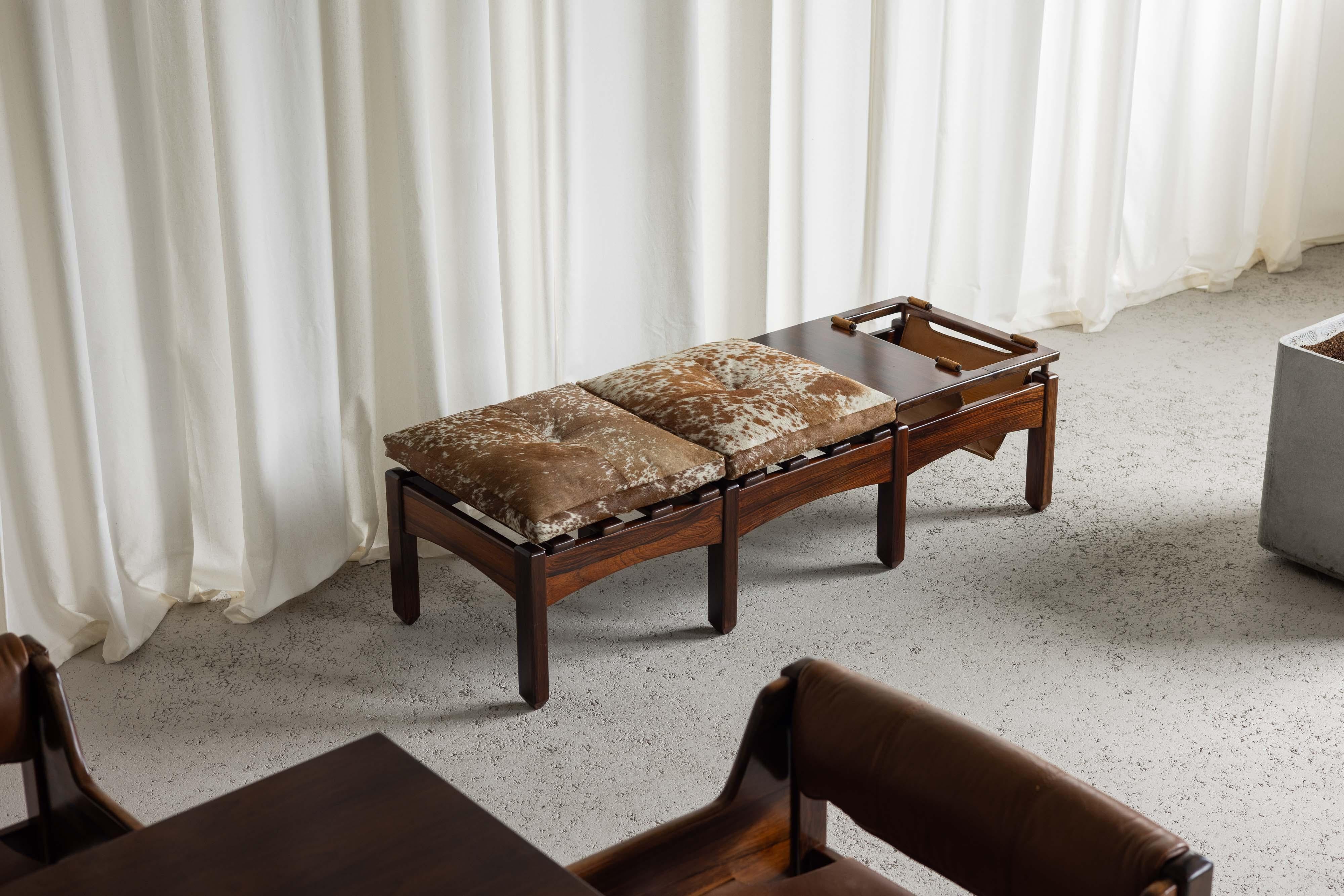 Mid-20th Century Jean Gillon bench with magazine rack Italma Brazil 1965 For Sale
