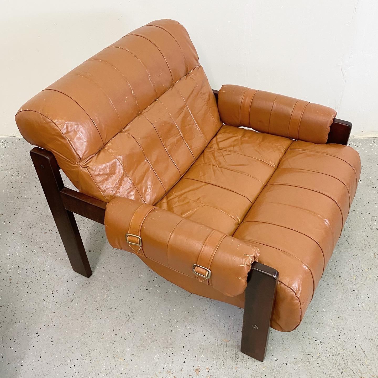 Jean Gillon Brazilian Modern Lounge Chairs, a Pair In Good Condition In Raleigh, NC
